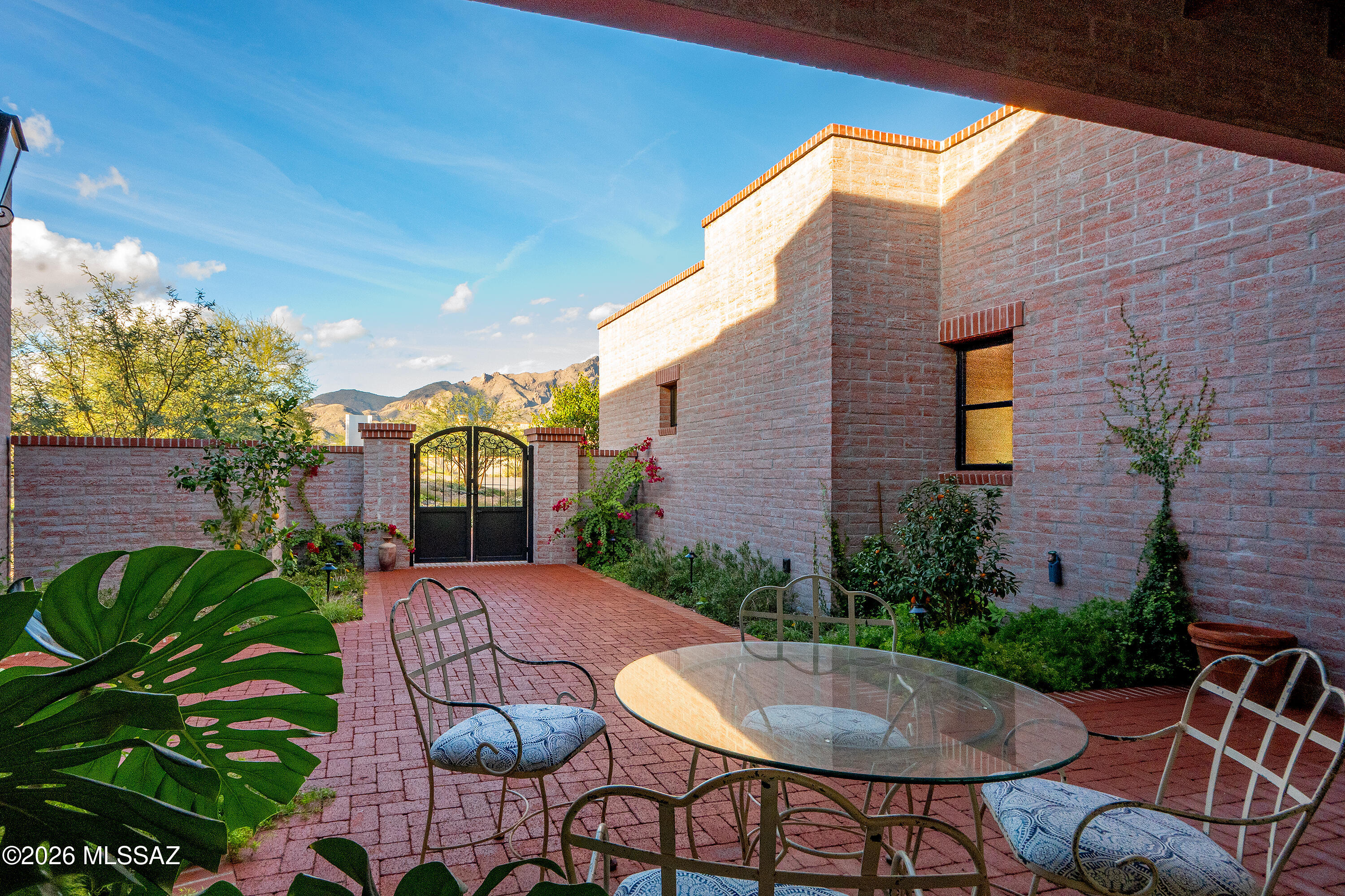 Quintana in the Catalina Foothills - Residential
