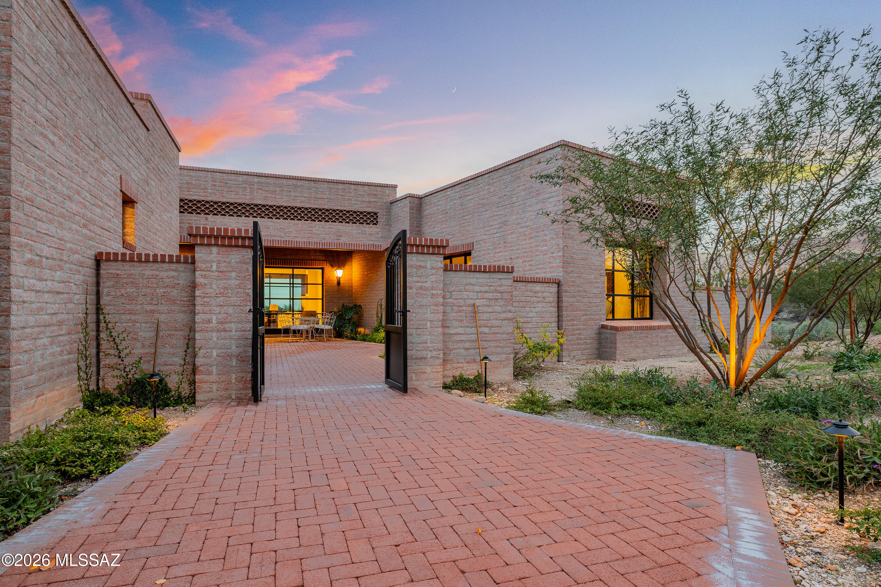 Quintana in the Catalina Foothills - Residential