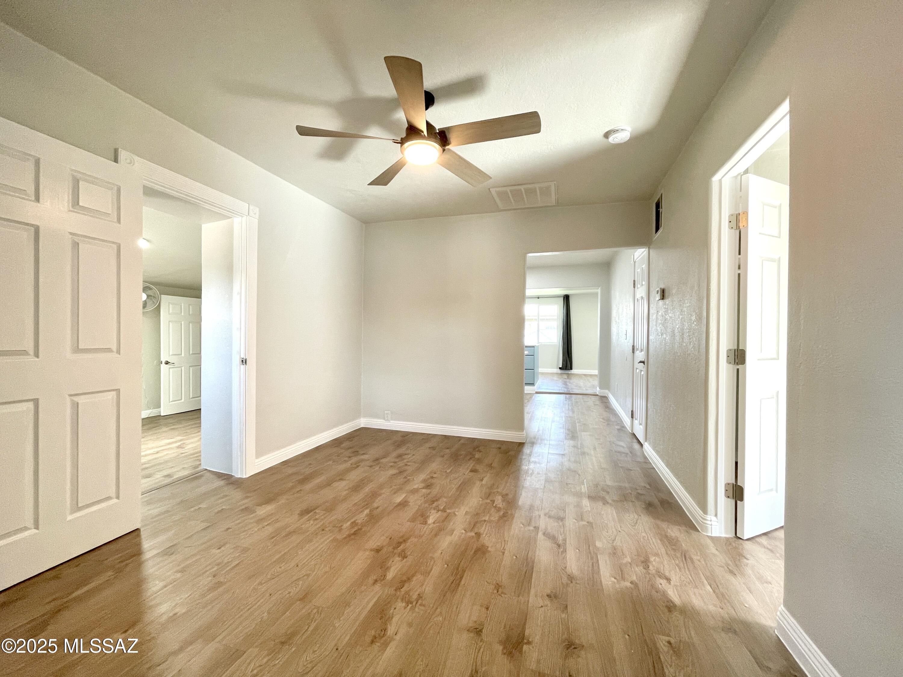 El Pasadena Tract - Residential Lease