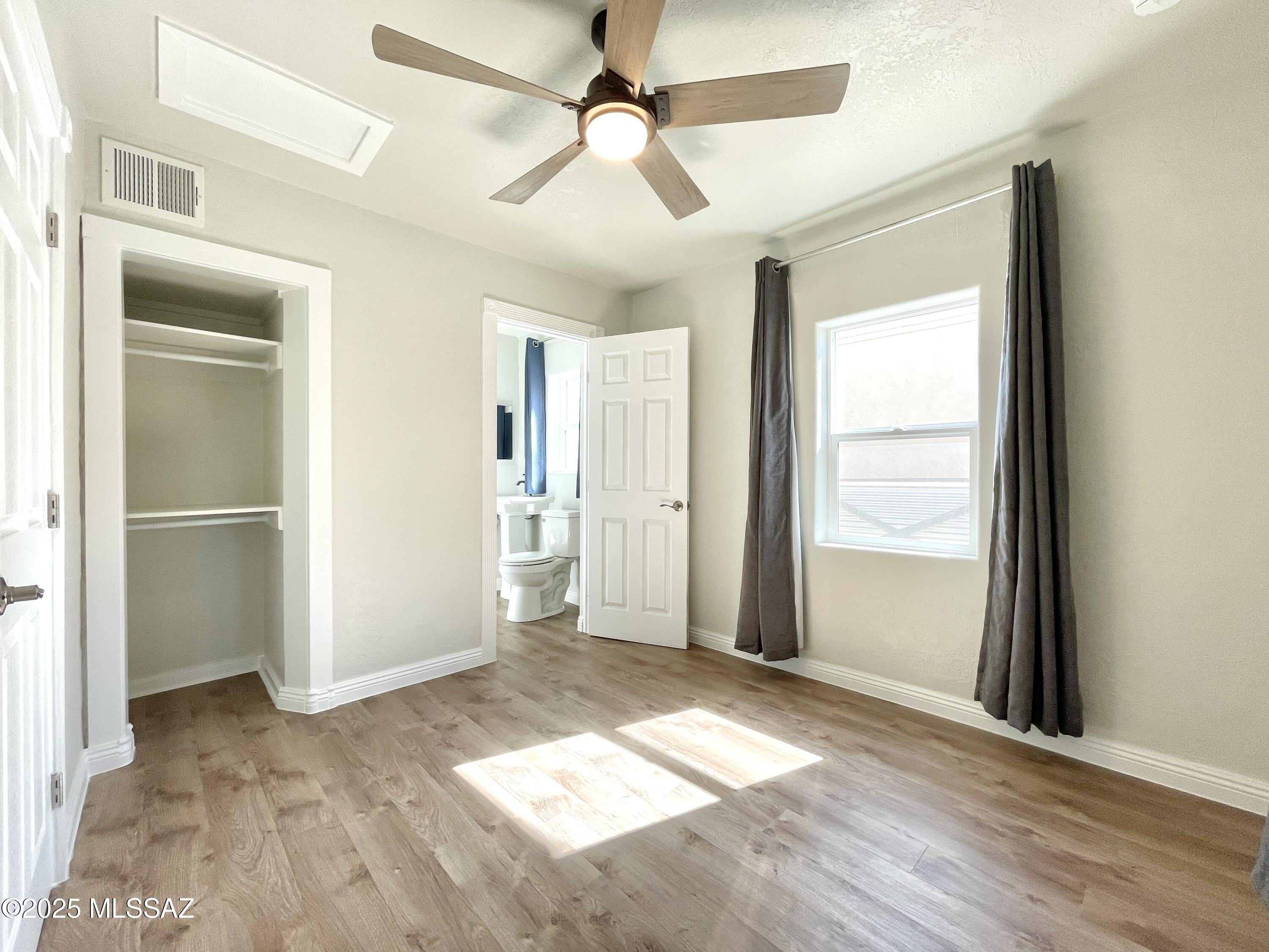 El Pasadena Tract - Residential Lease
