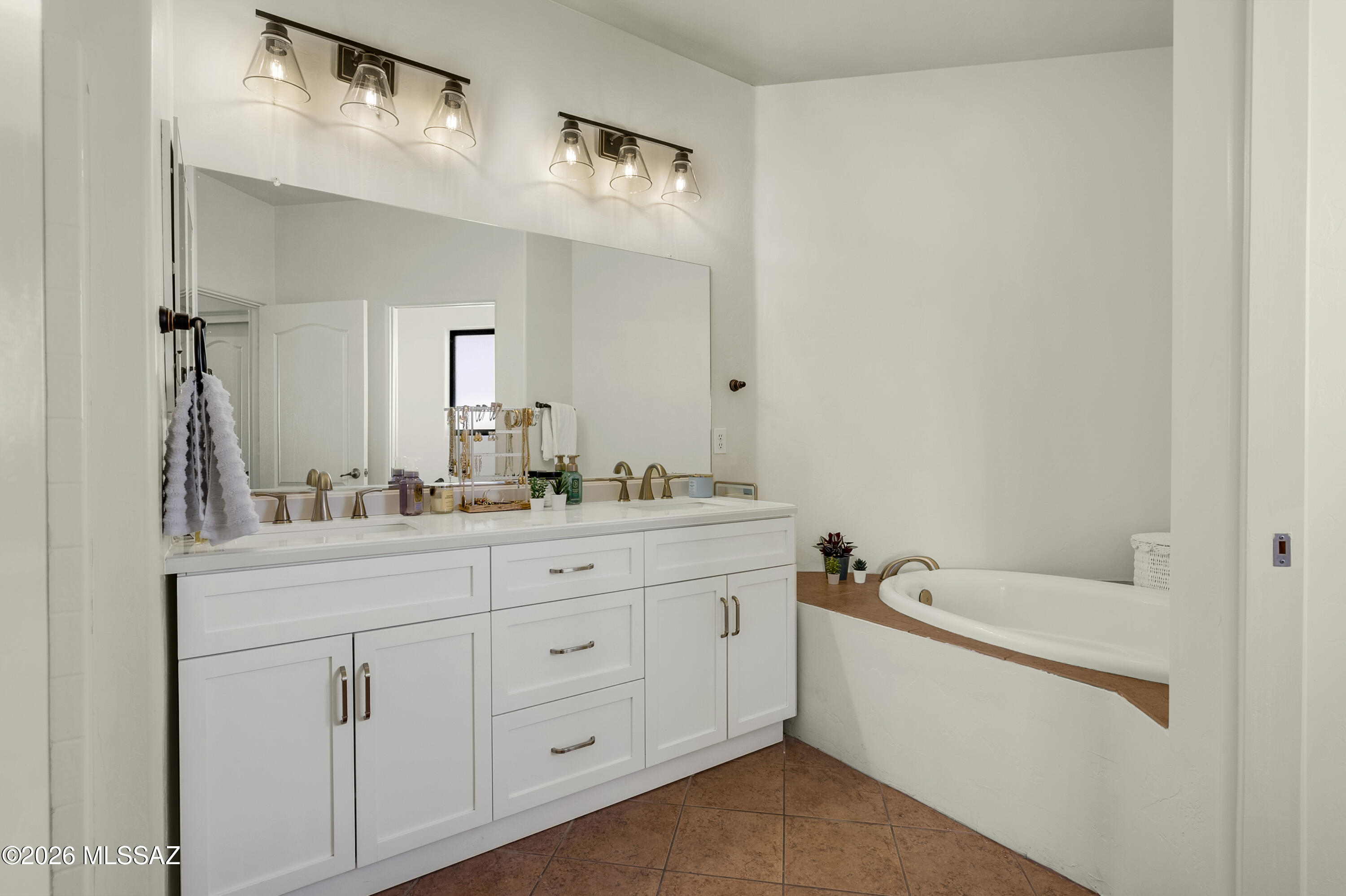 Silverbell Vista (1-40) - Residential