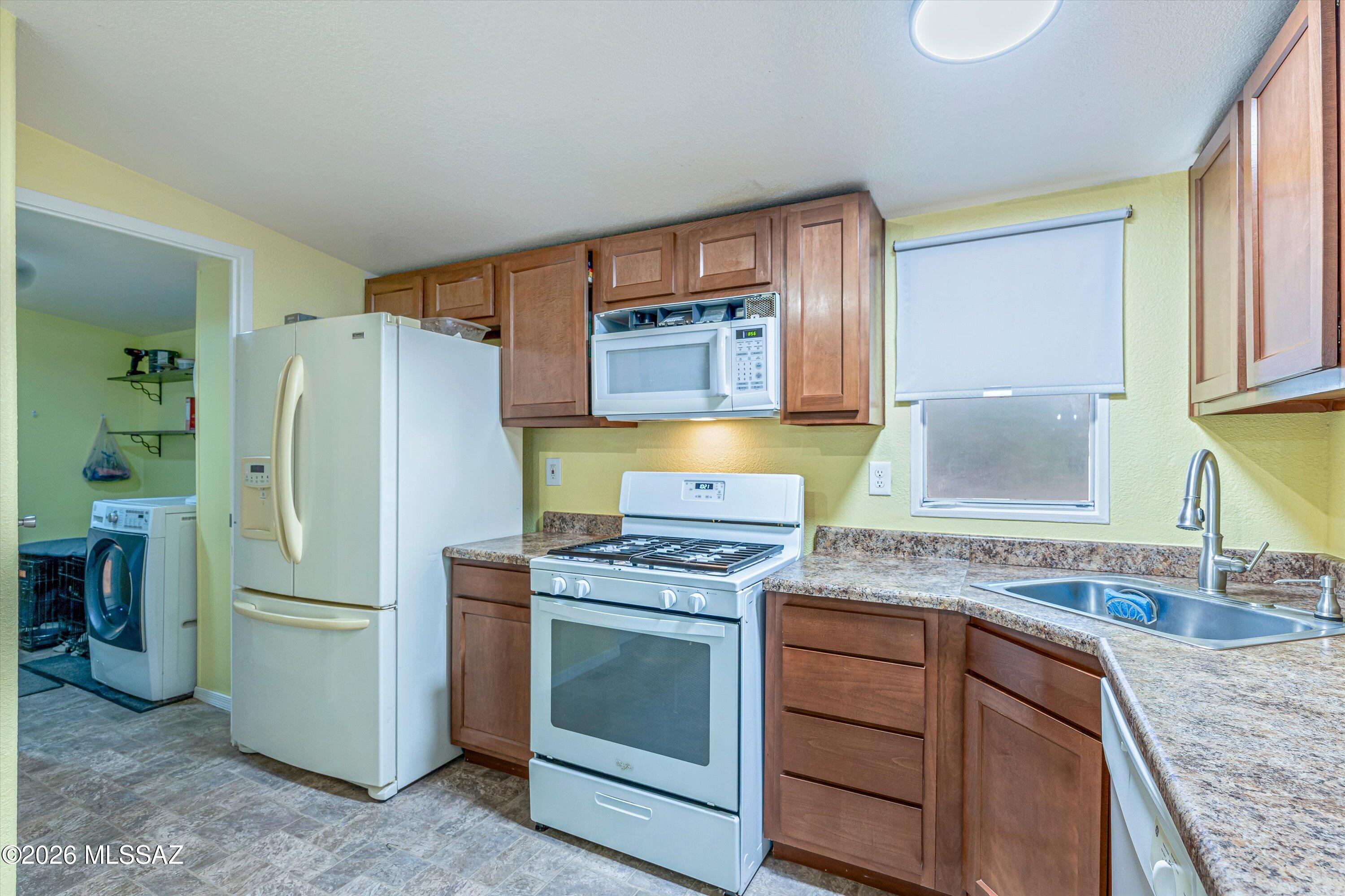 Sunland Gardens - Residential