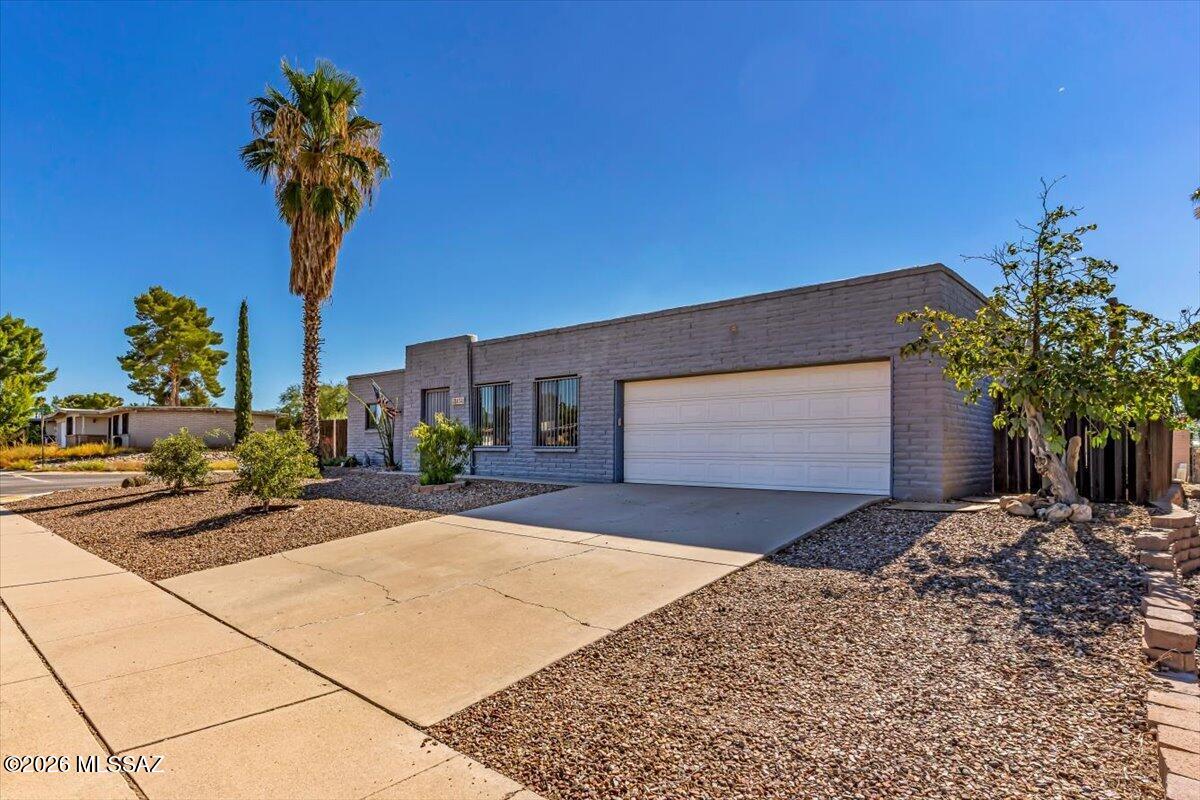Pine Grove (171-383) - Residential