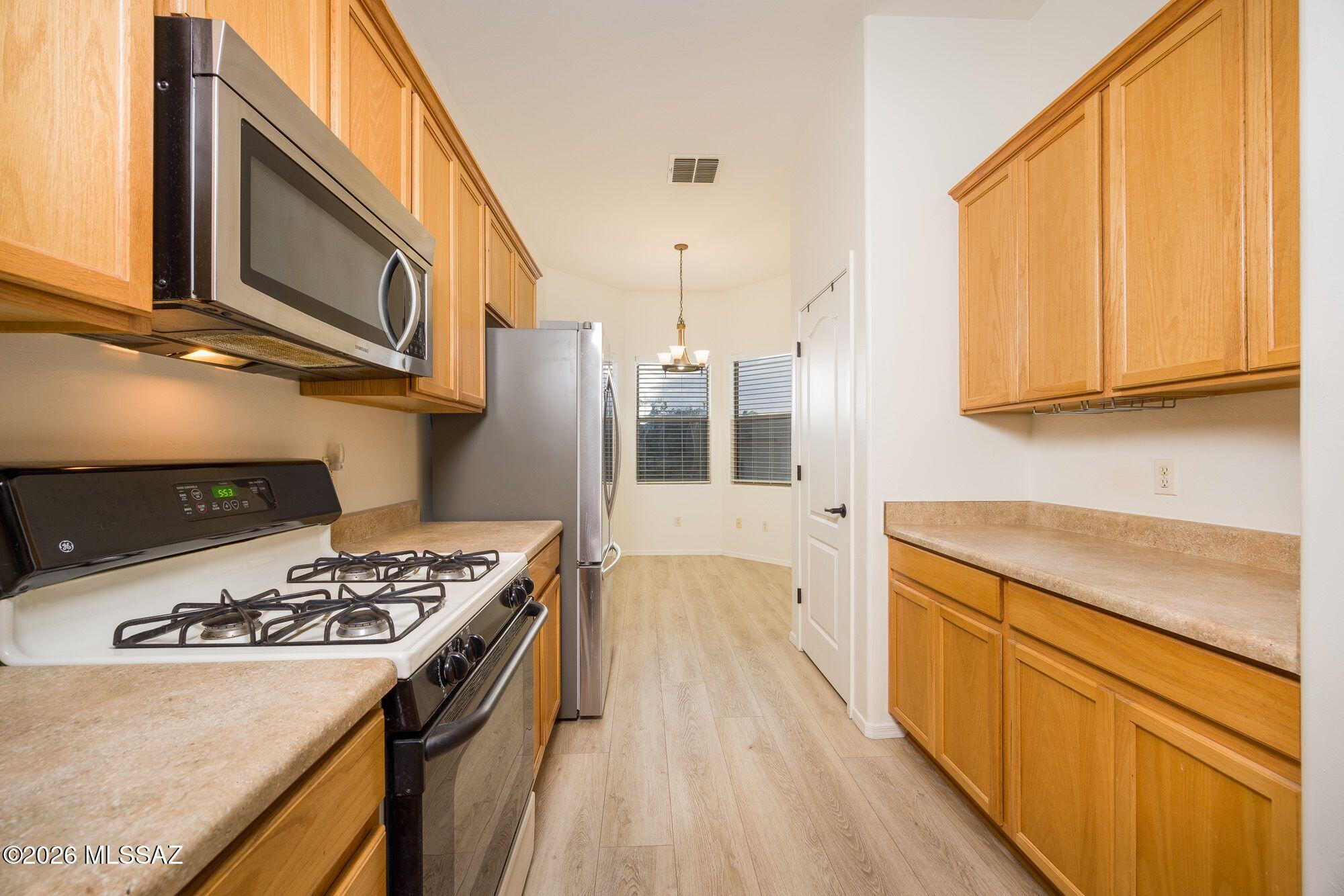 HIGH PLAINS RANCH - Residential Lease