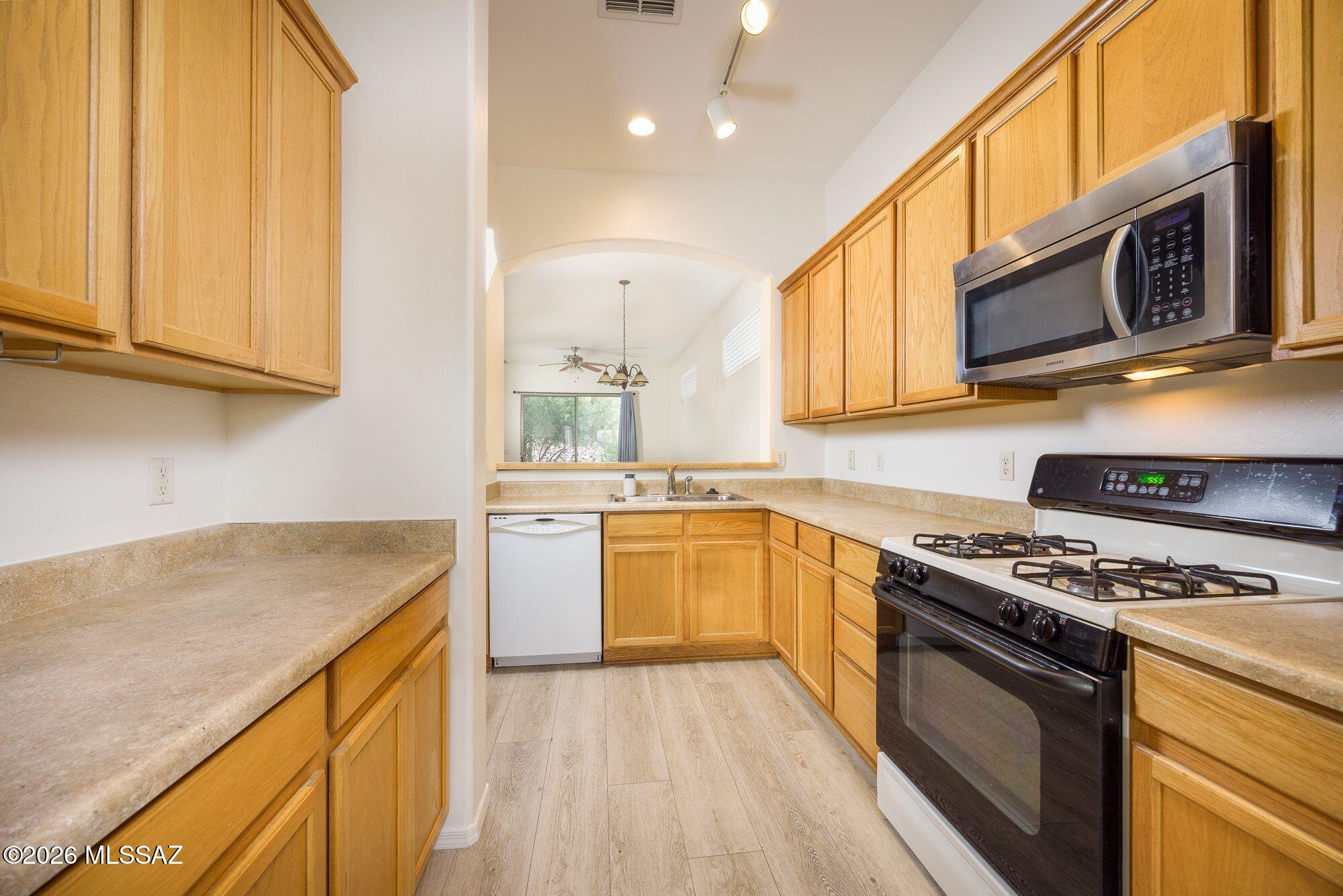 HIGH PLAINS RANCH - Residential Lease