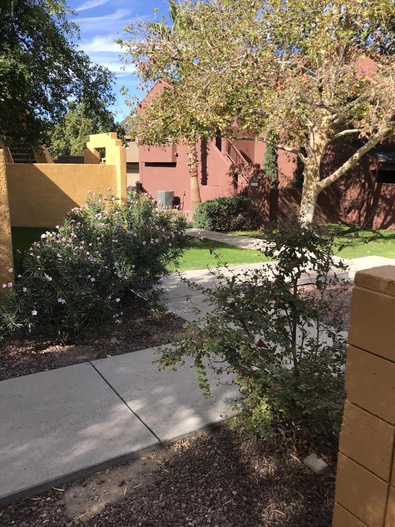 Mountain View Condos. (1-76) - Residential Lease