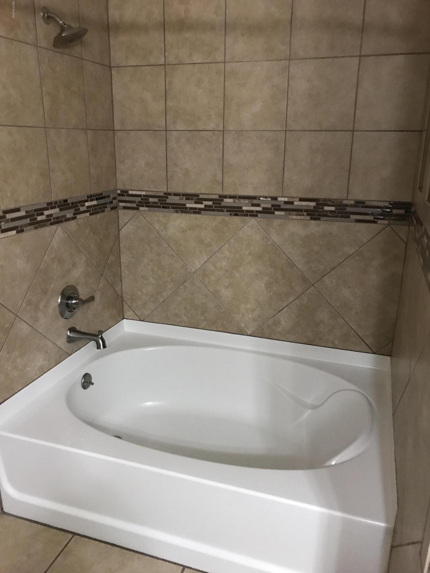 Mountain View Condos. (1-76) - Residential Lease