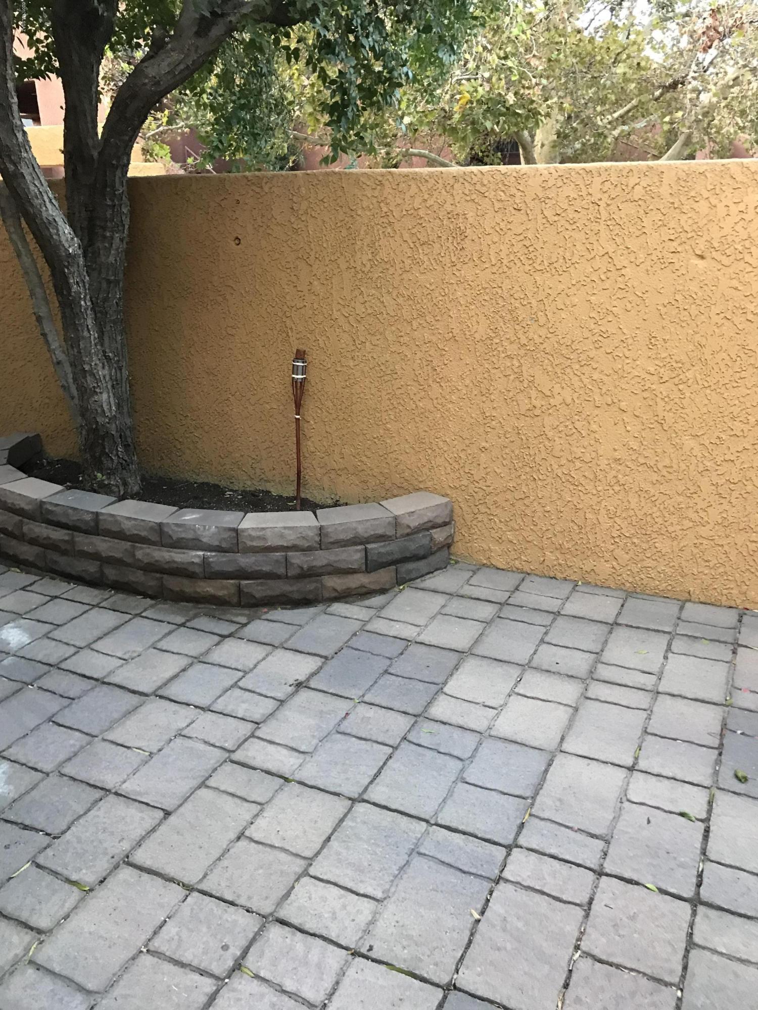 Mountain View Condos. (1-76) - Residential Lease