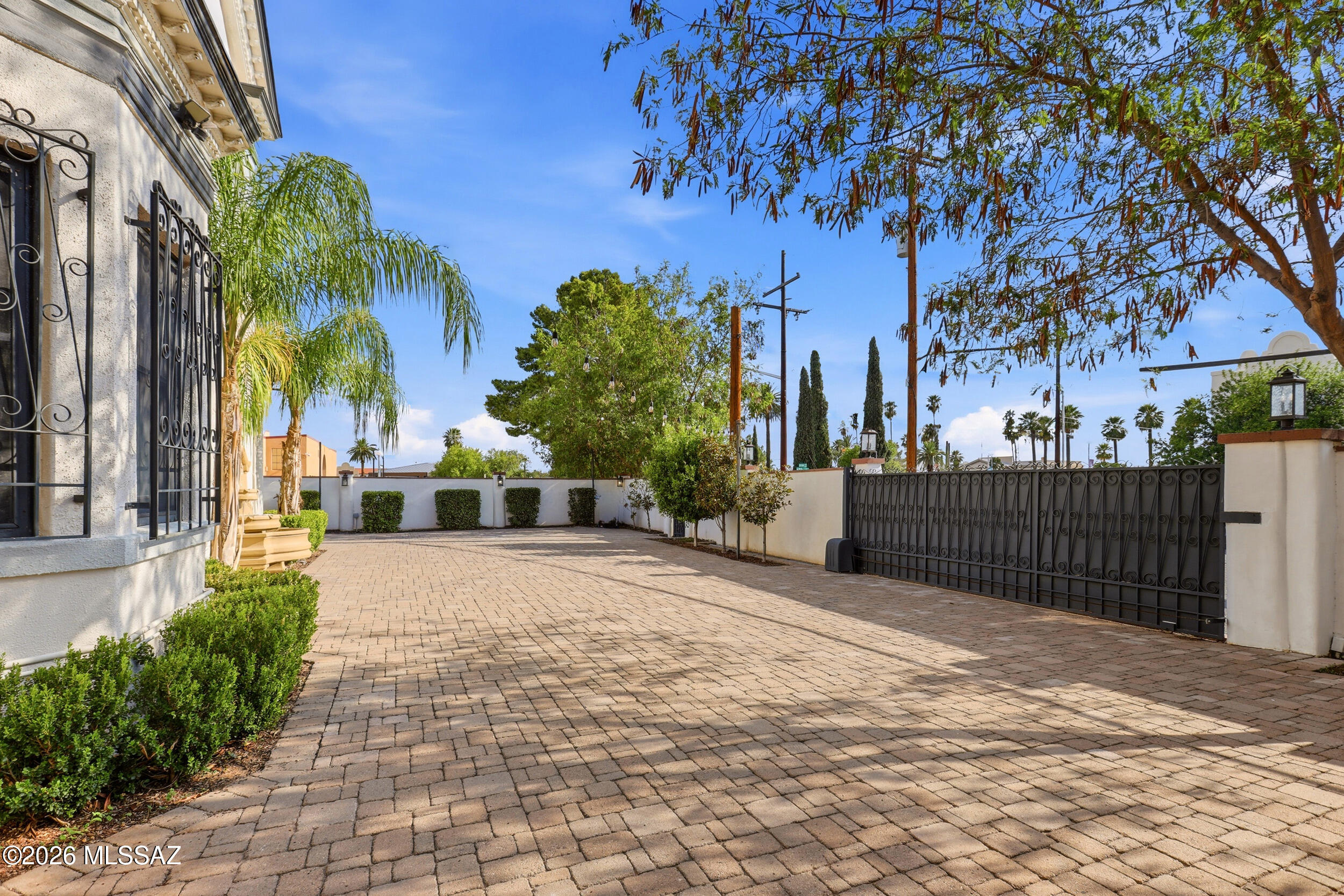 Tucson Resub Military Plaza - Residential