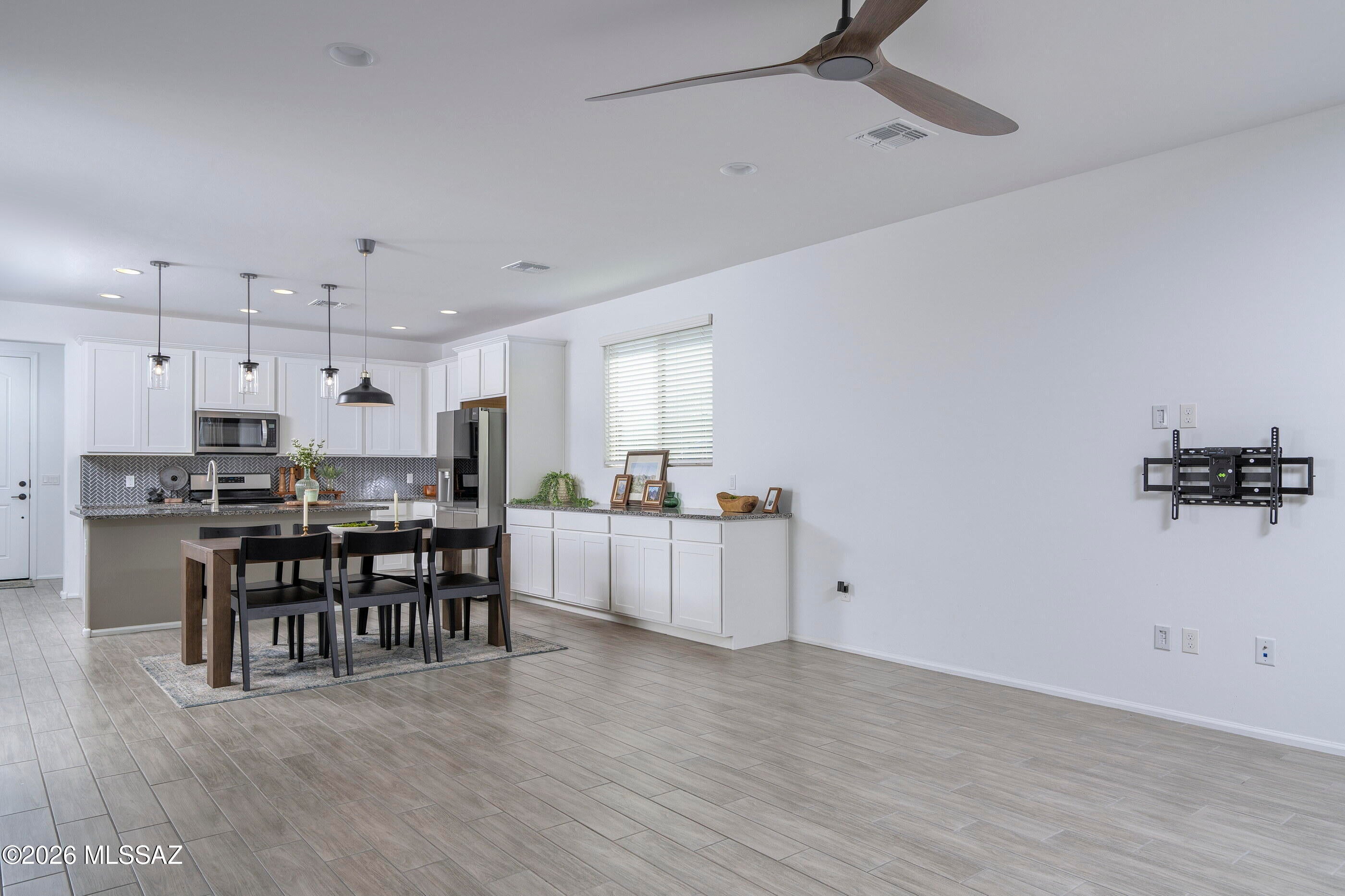 Desert Oasis At Twin Peaks - Residential