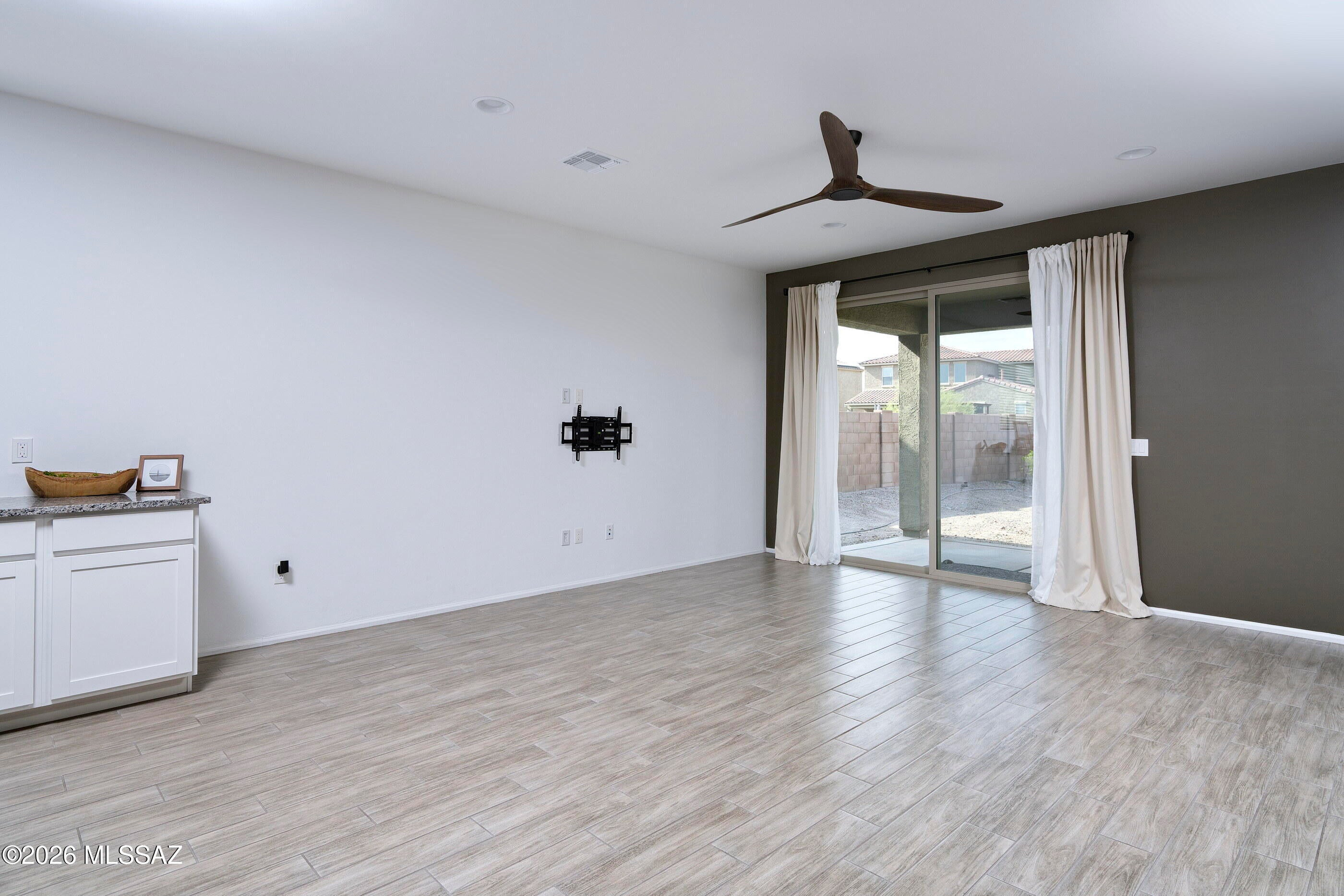 Desert Oasis At Twin Peaks - Residential