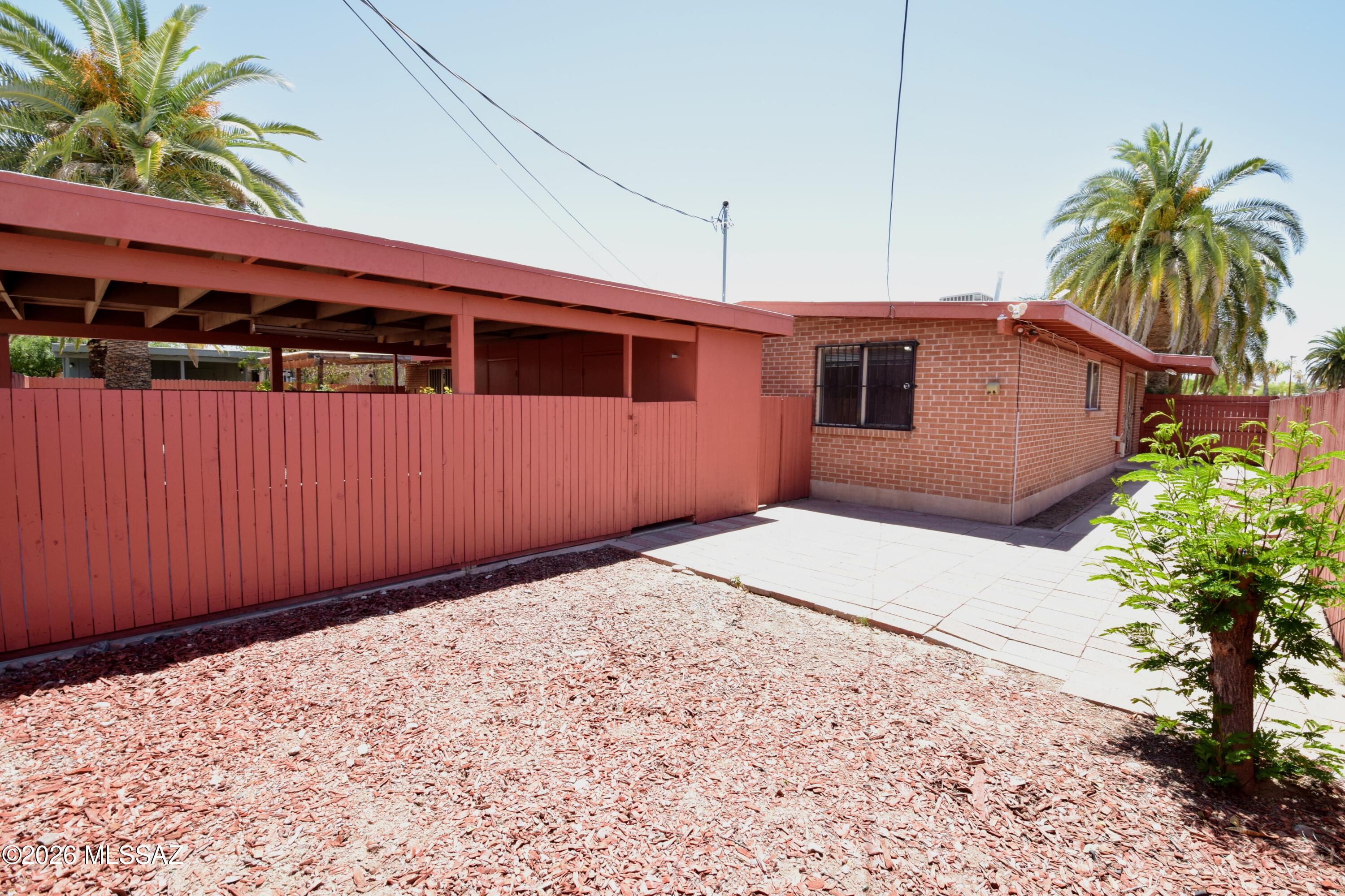 Fort Lowell Estates - Residential Lease
