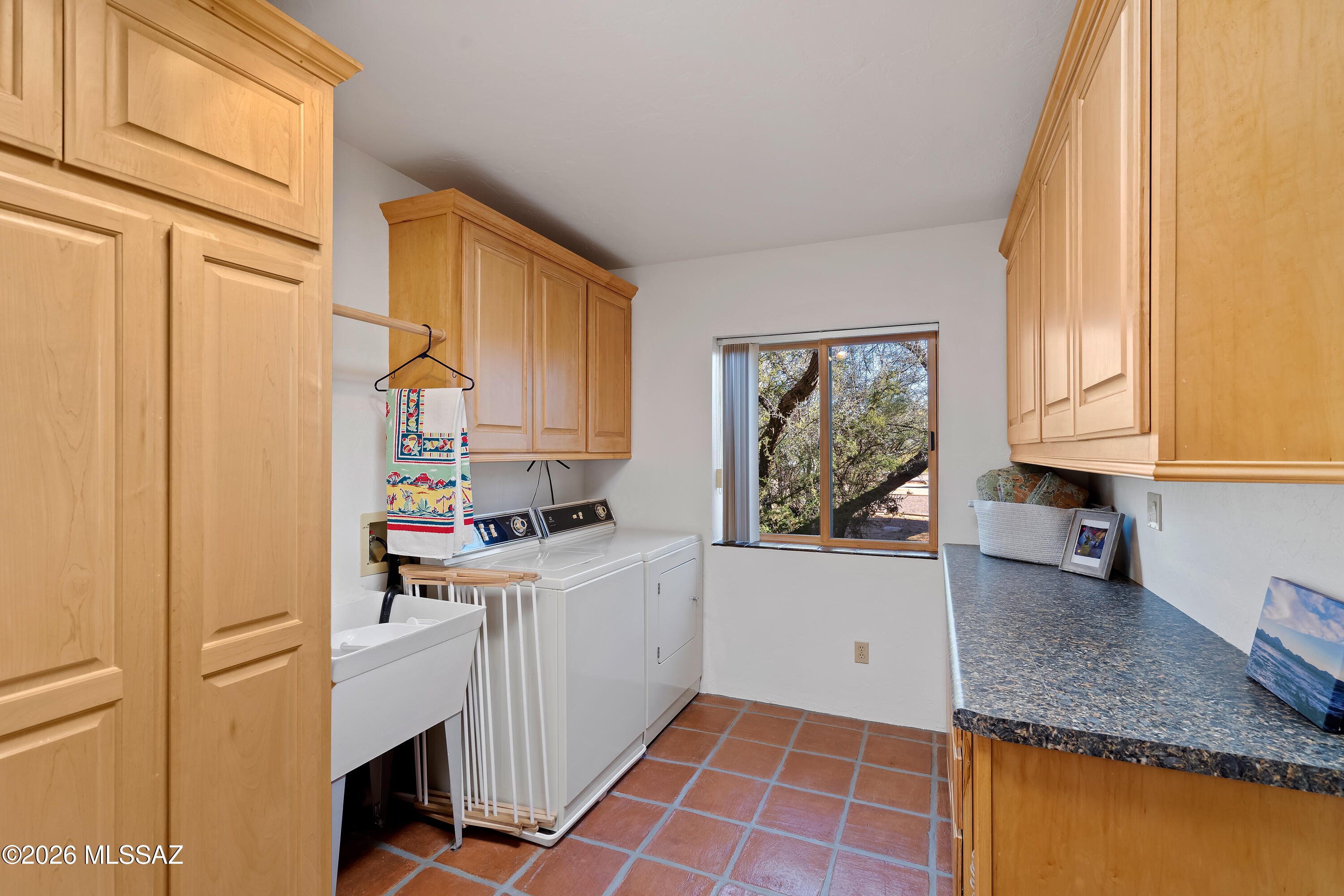 Sabino Town And Country Estates (1-77) - Residential