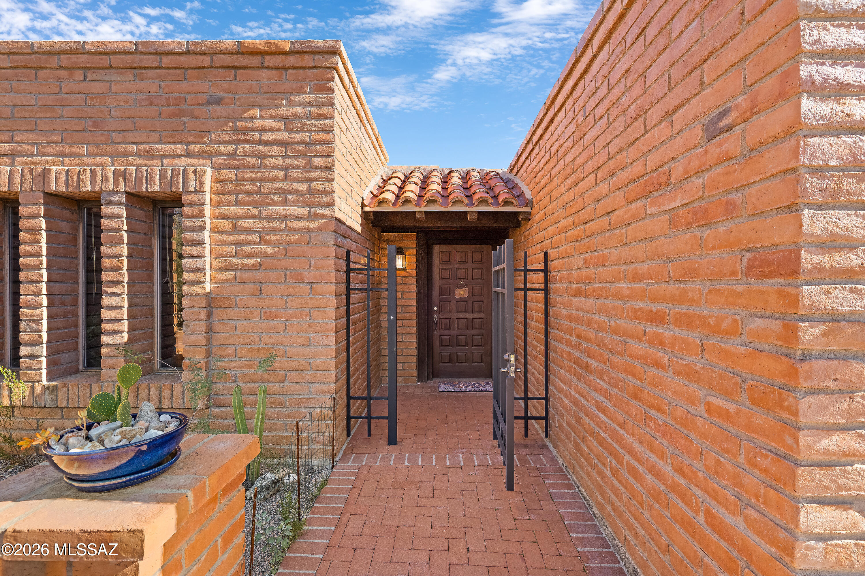 Sabino Town And Country Estates (1-77) - Residential