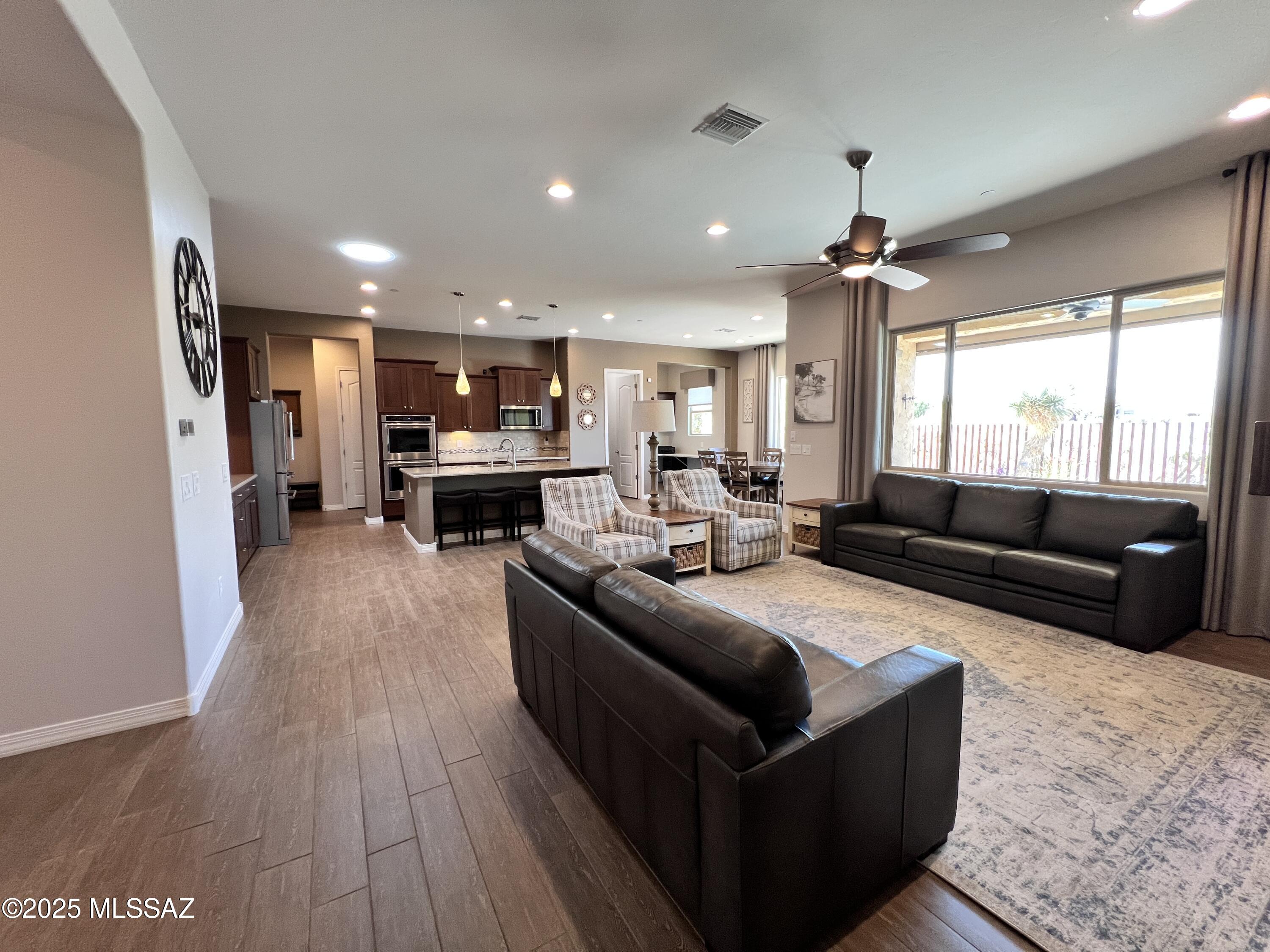 Los Saguaros At Dove Mountain SQ20121640199 - Residential Lease