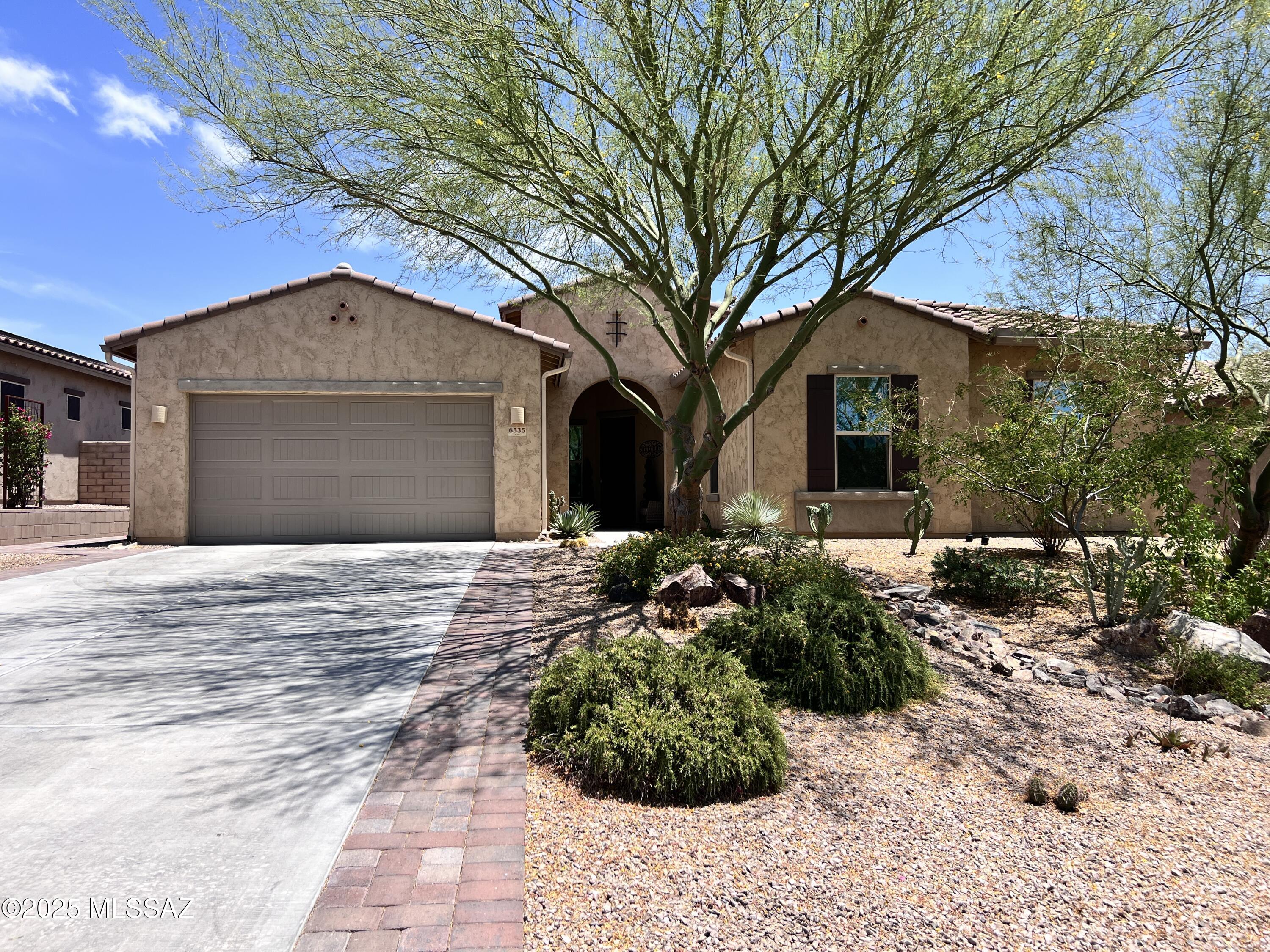 Stunning 4bdr/2.5 ba home in the gated community of Los Saguaros minutes to the Ritz Carlton!
Open/bright kitchen features Granite counters, stainless steel Kitchen Aid appliances, large island, walk-in pantry, tiled backsplash and much more!
Fabulous Greatroom w/insert fireplace overlooks backyard w/mountain views.
Relax or entertain in the beautiful backyard w/extended covered patio, sparkling salt water pool w/waterfall, mountain views and built-in BBQ.
Spacious primary bedroom w/sitting area and ensuite. Primary bath w/dual vanities, great walk-in closets and luxury walk-in shower.
Split bedroom floorplan-West Wing of this lovely home offers three bedrooms, bathroom w/tub/shower and bonus area.
Tandum three car garage and UV charger.
EMS Realty ONLY REPRESENTS THE LANDLORD.