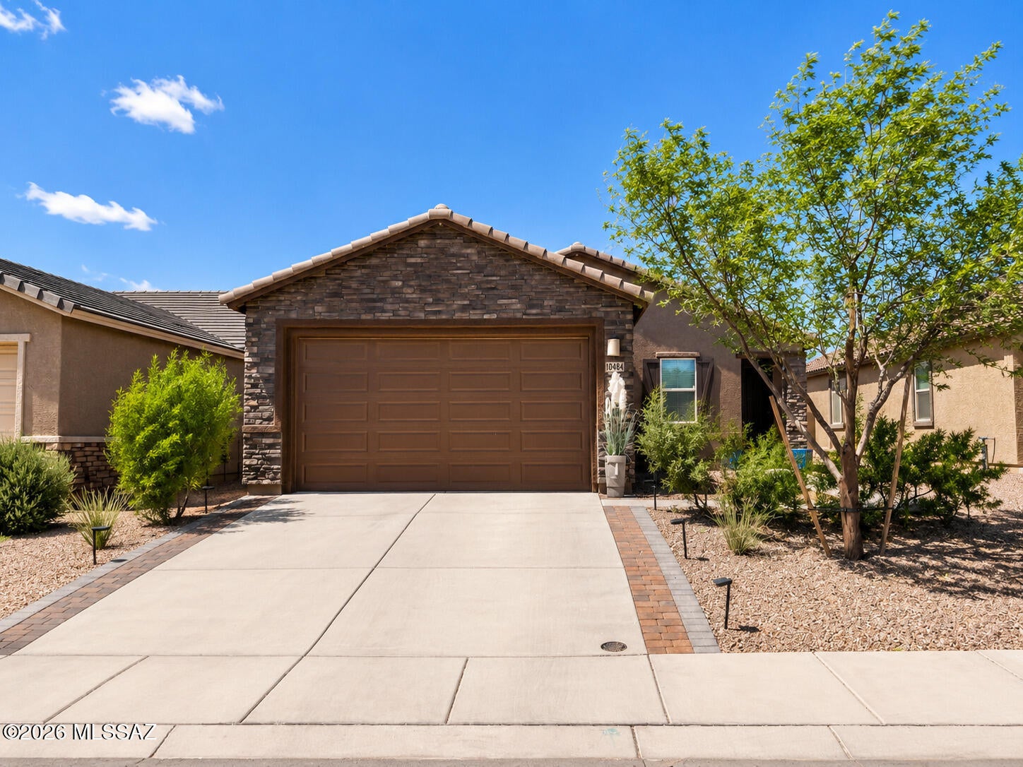 3 beds, 2 baths, Puragain water filtration, newly finished landscape and more!