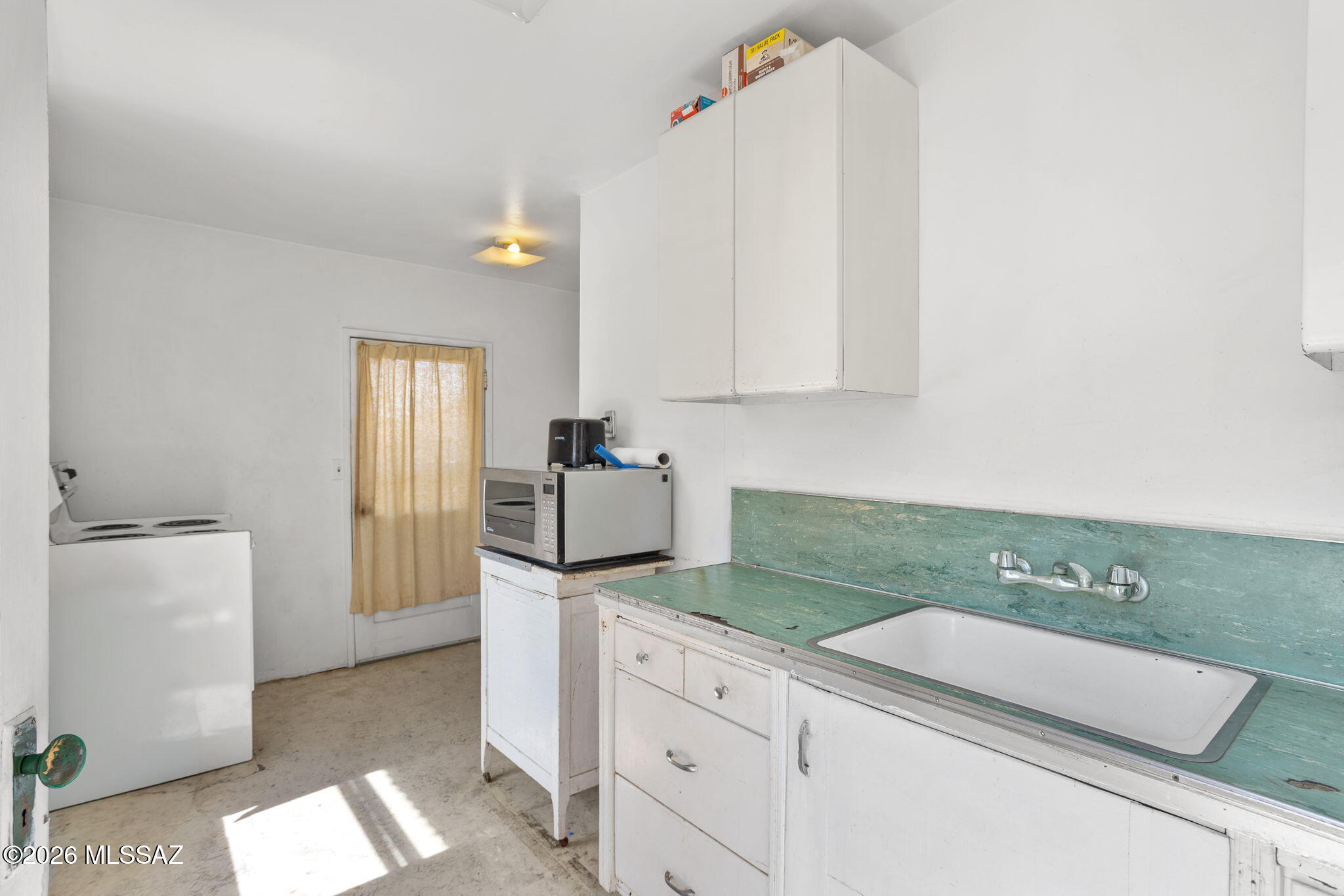 Unsubdivided - Residential