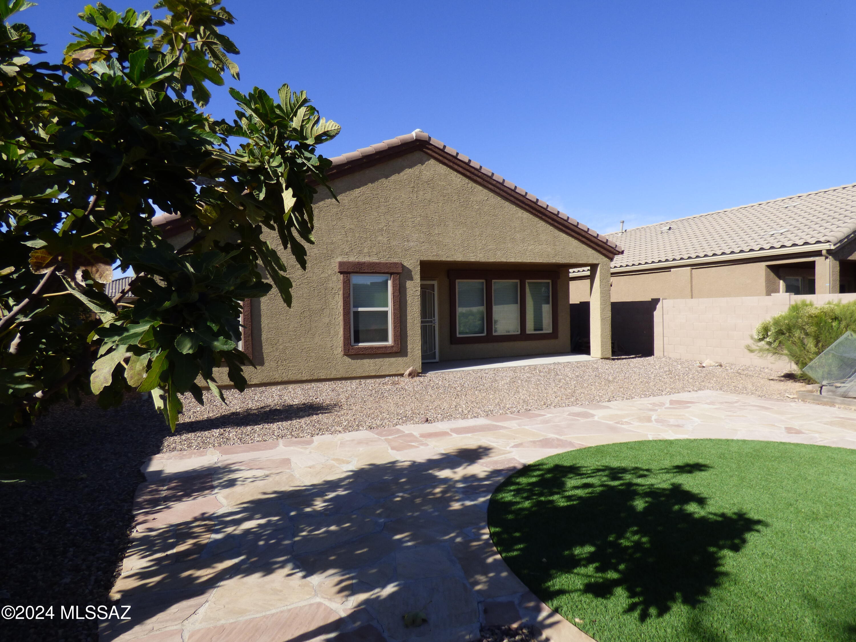 Saguaro Bloom - Residential Lease