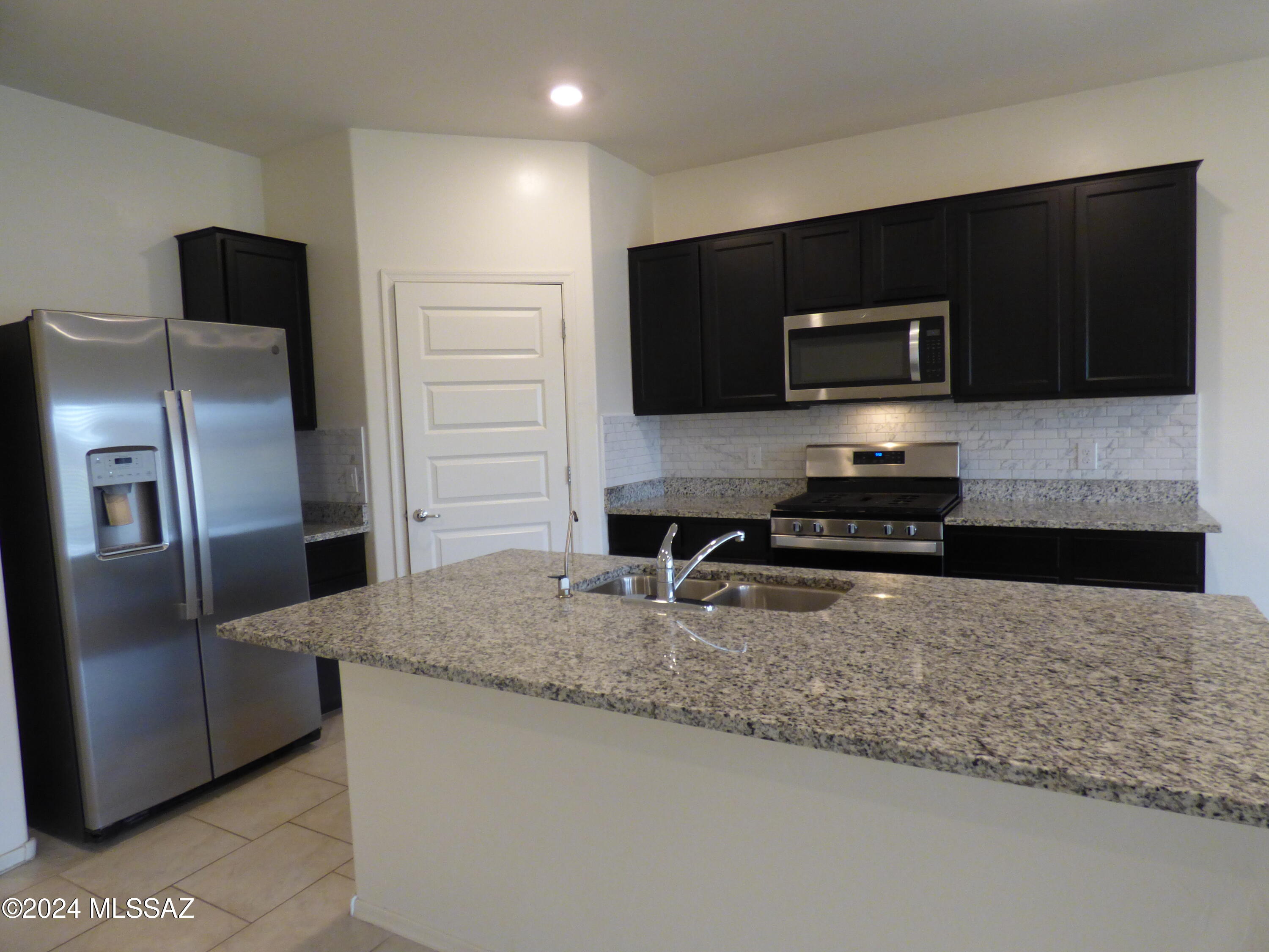 Saguaro Bloom - Residential Lease