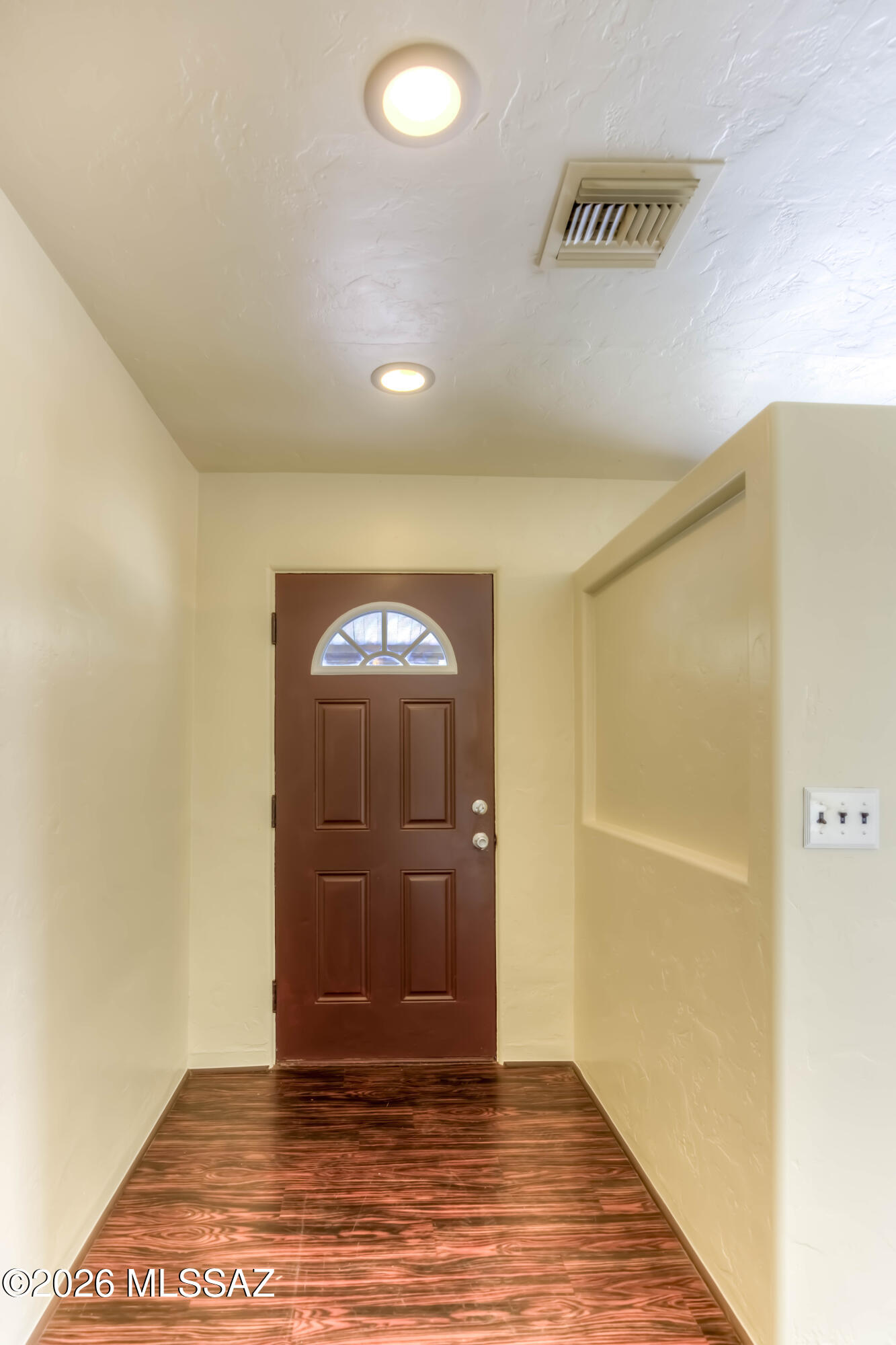 Country Club Manor - Residential