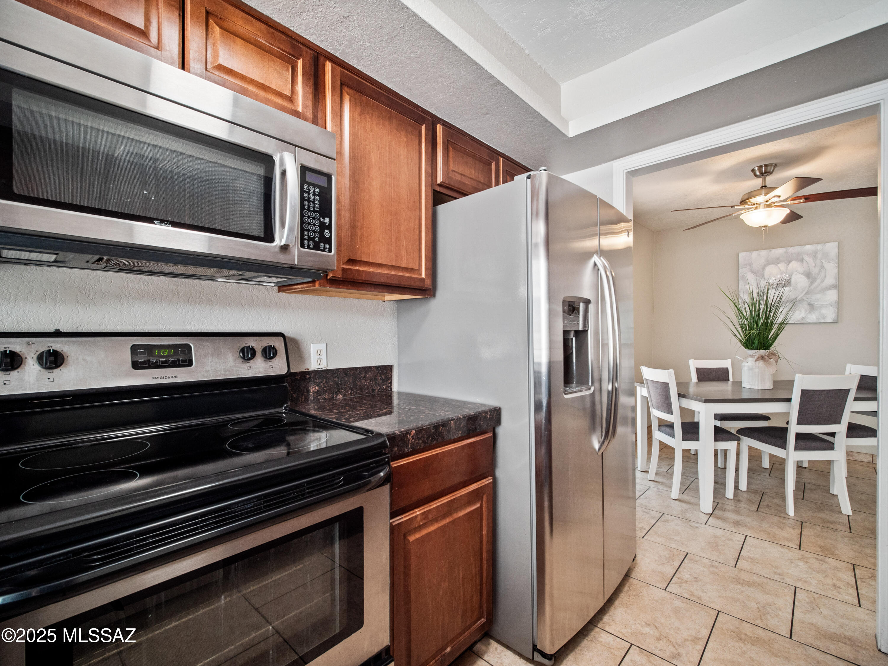 Valle Cereza (1-59) - Residential