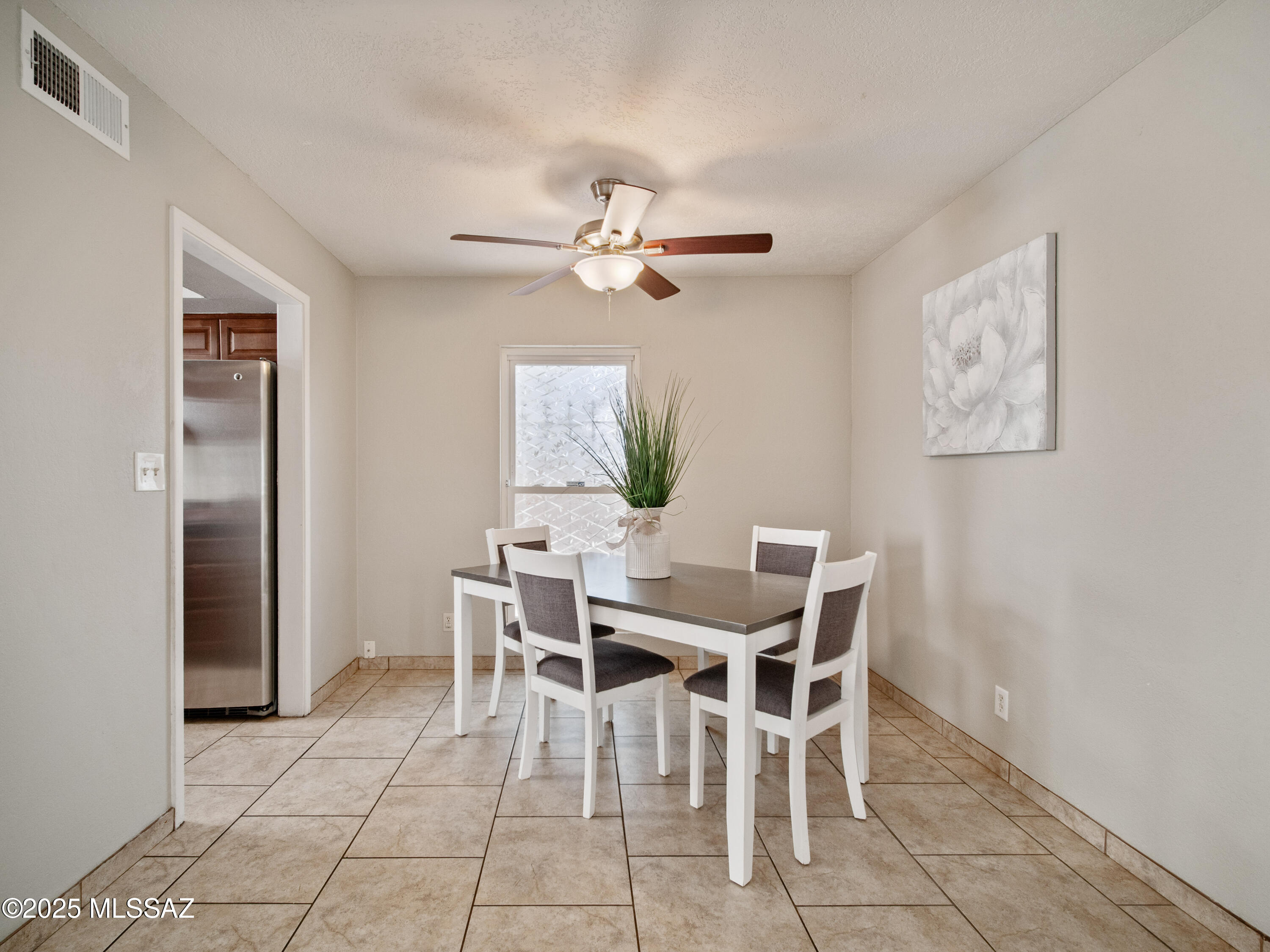 Valle Cereza (1-59) - Residential