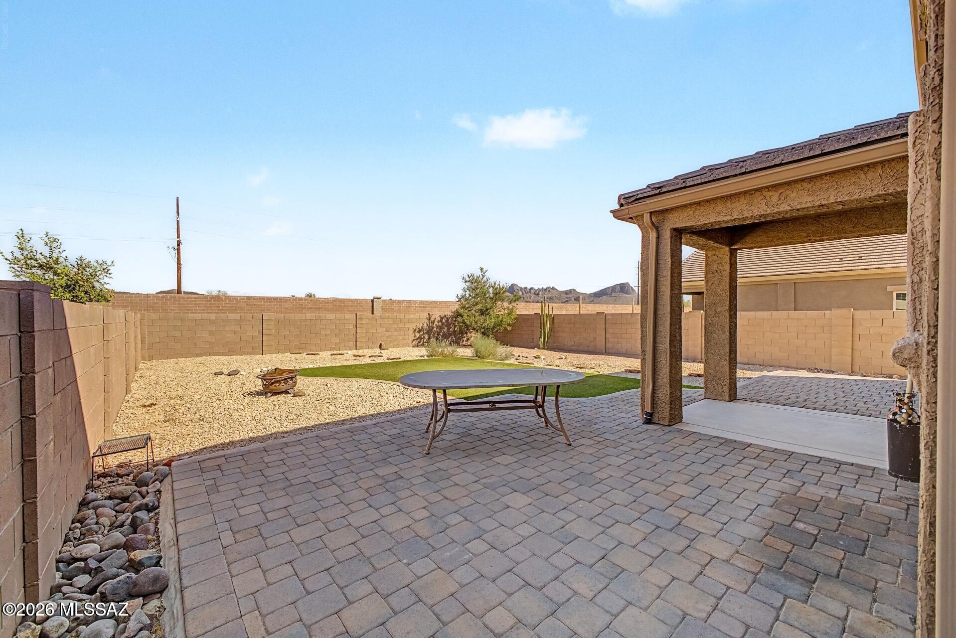 Saguaro Bloom - Residential