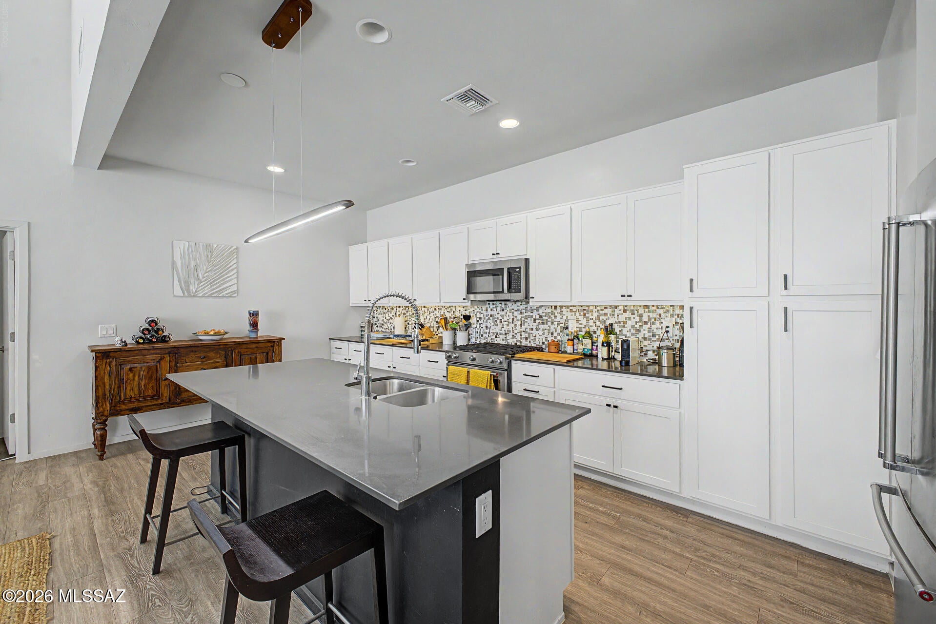 Camino Modern - Residential