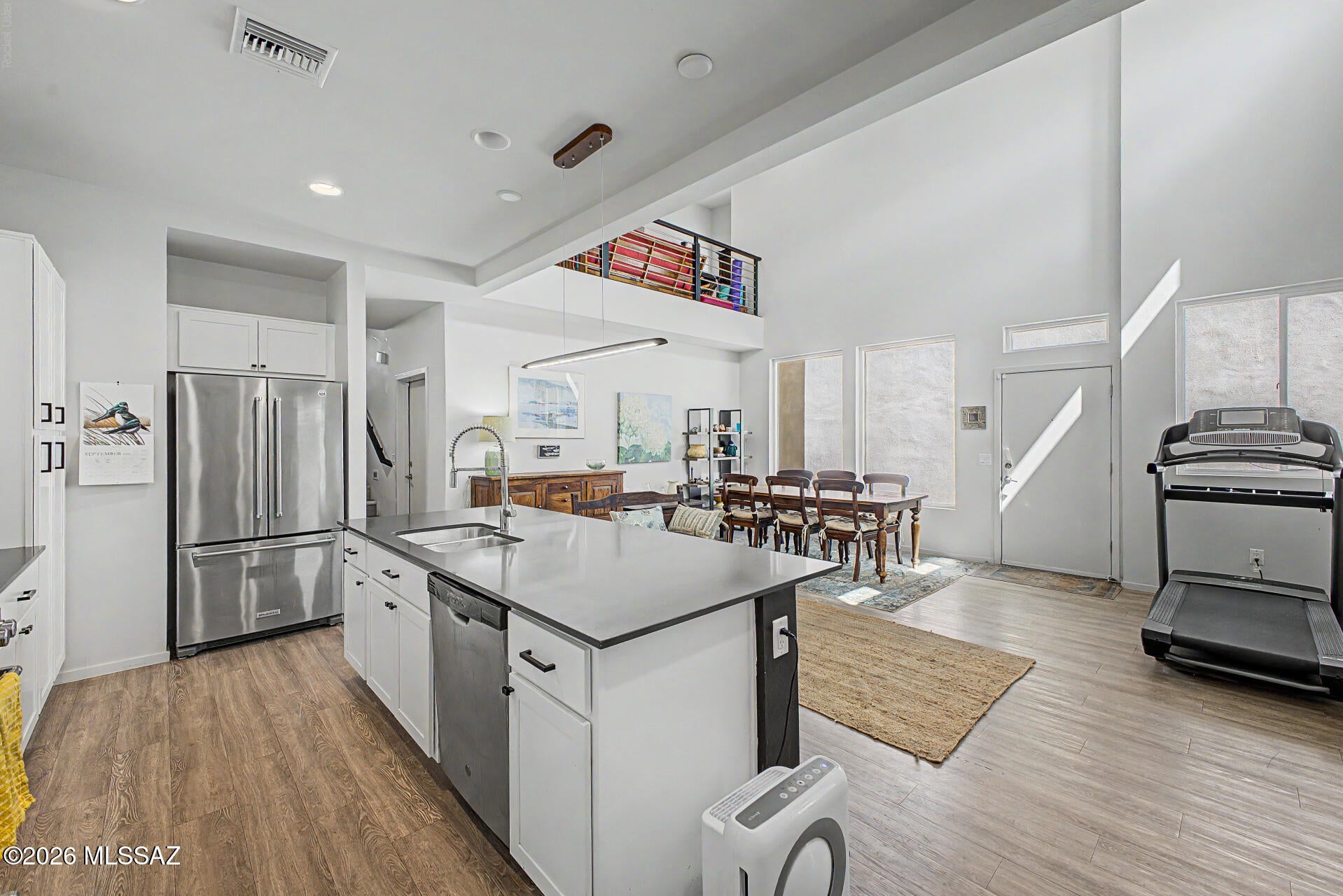 Camino Modern - Residential