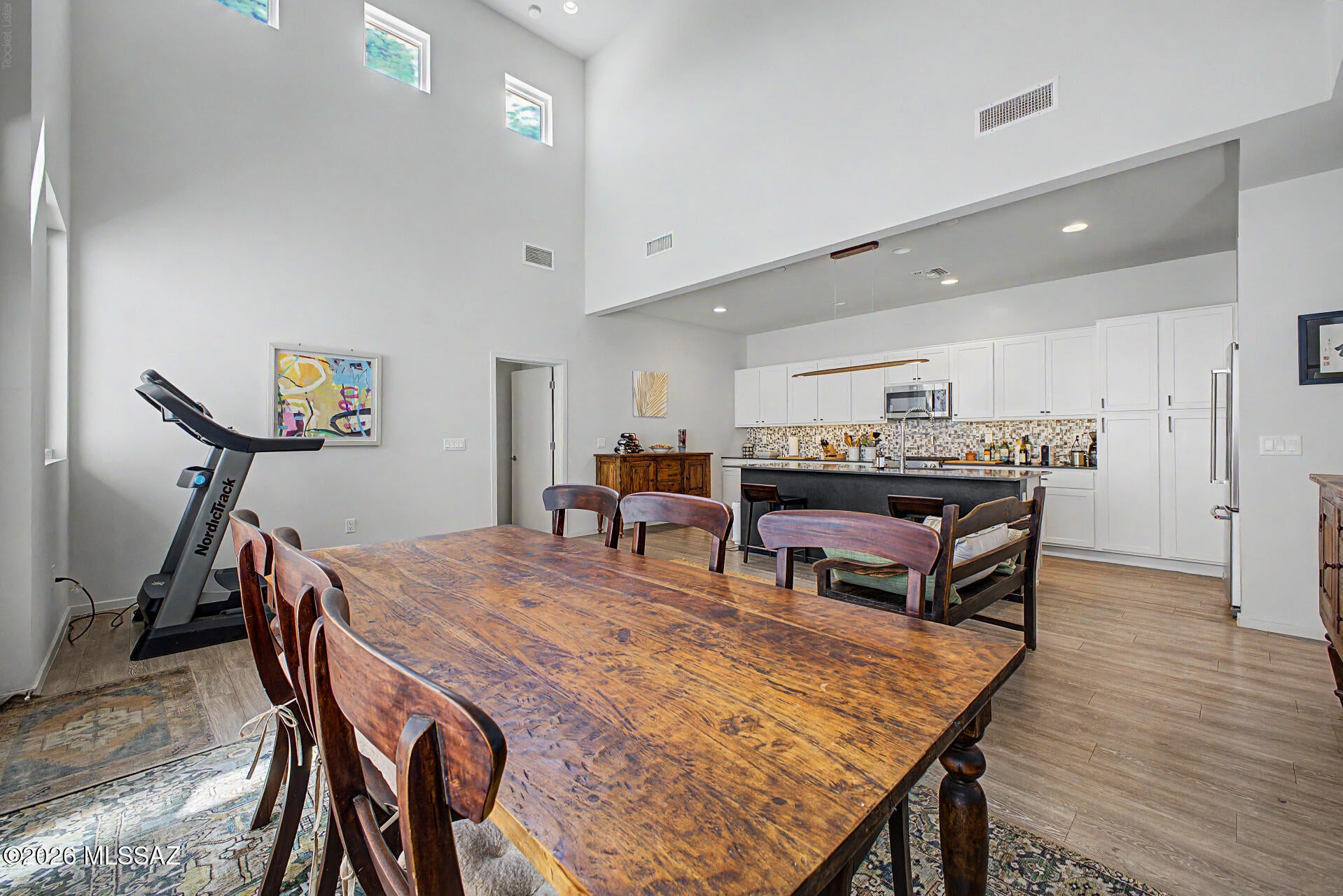 Camino Modern - Residential