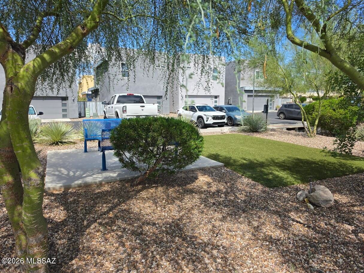 Camino Modern - Residential