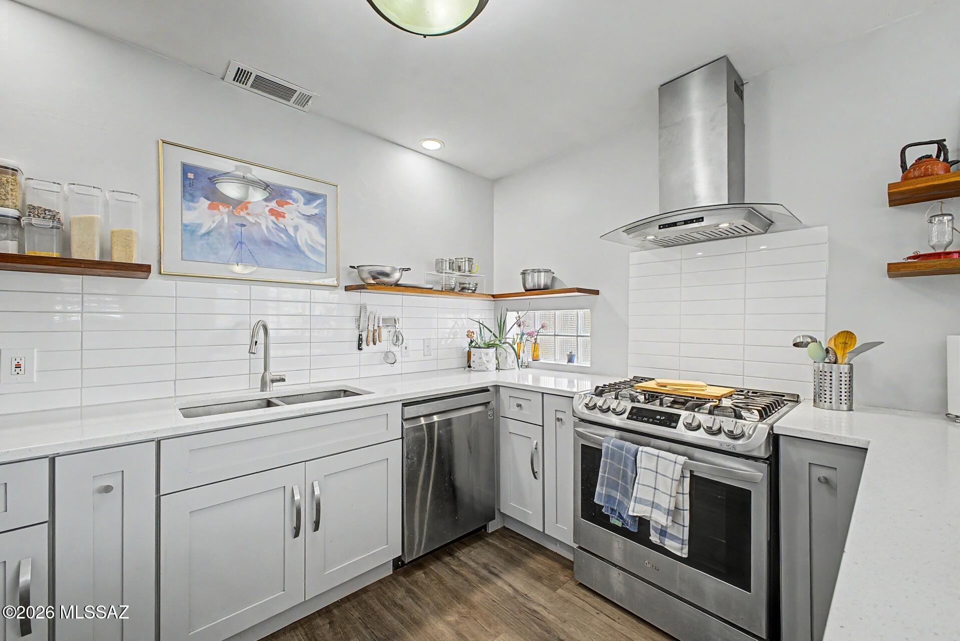 Mountain View Acre Farms - Residential