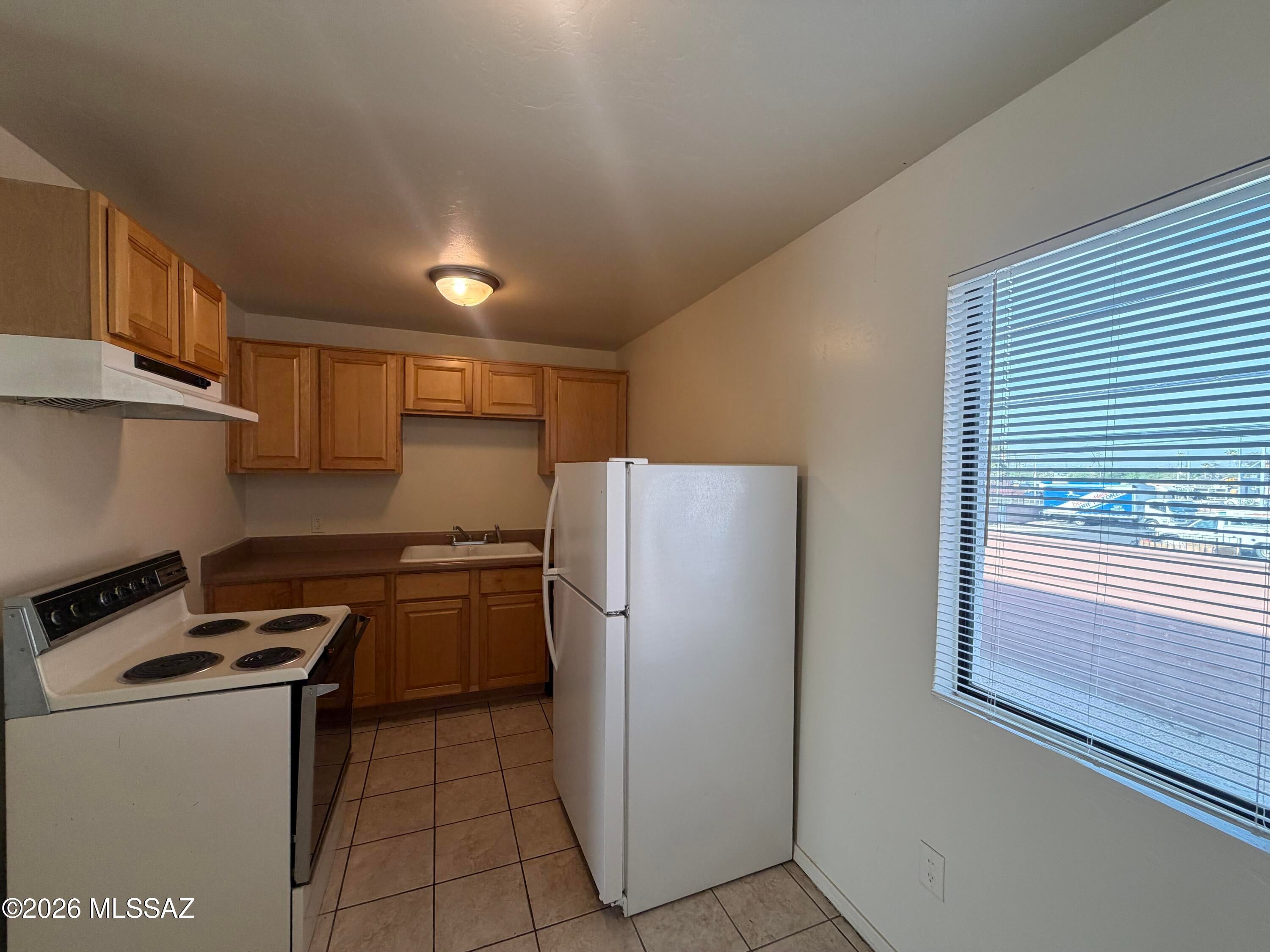 Sierra Madre Condos - Residential Lease