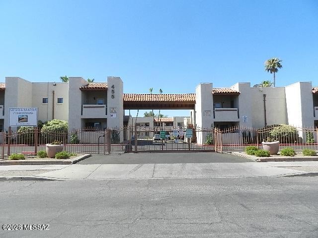 Sierra Madre Condos - Residential Lease