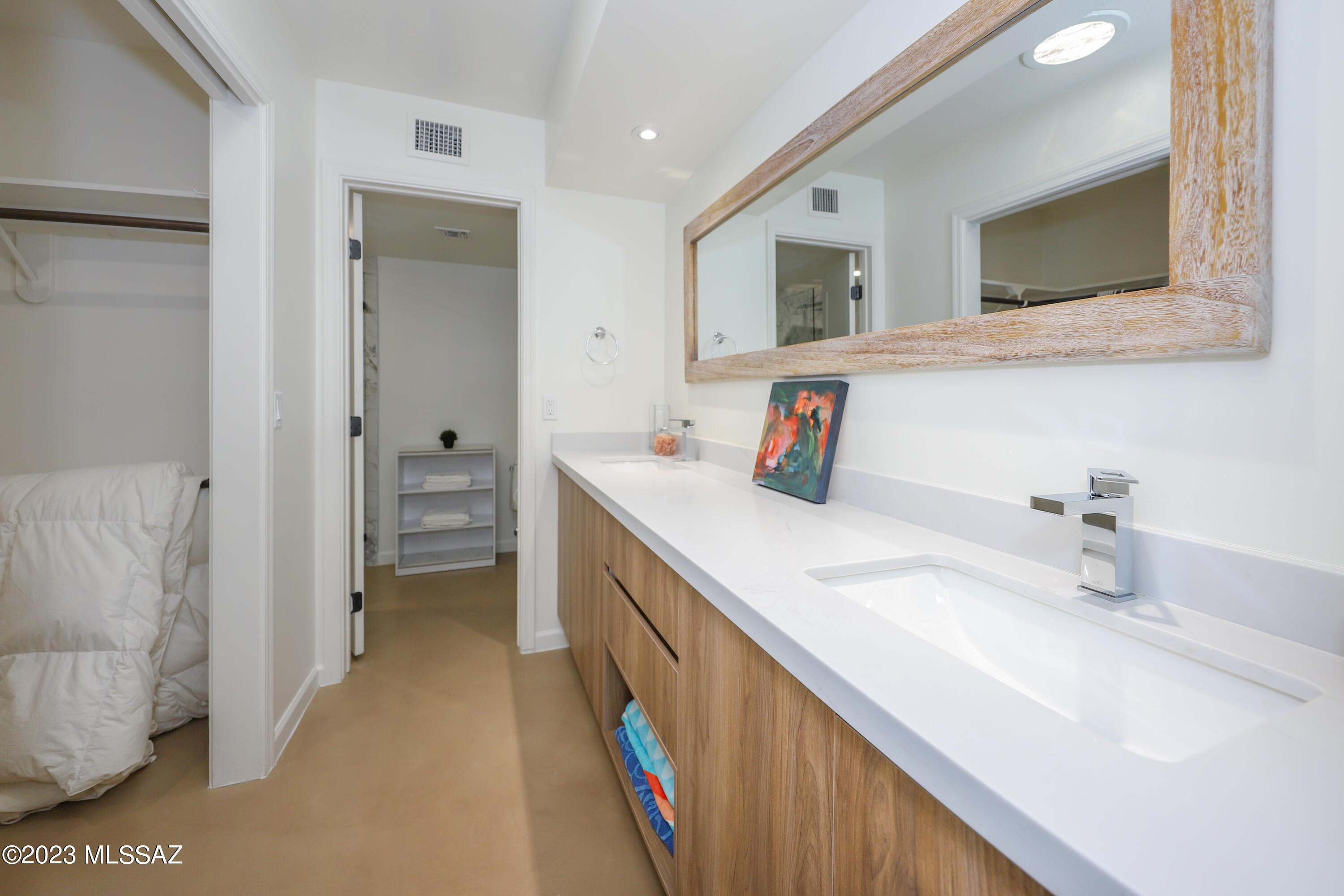 Casas Del Oro Norte Blk 4 - Residential Lease