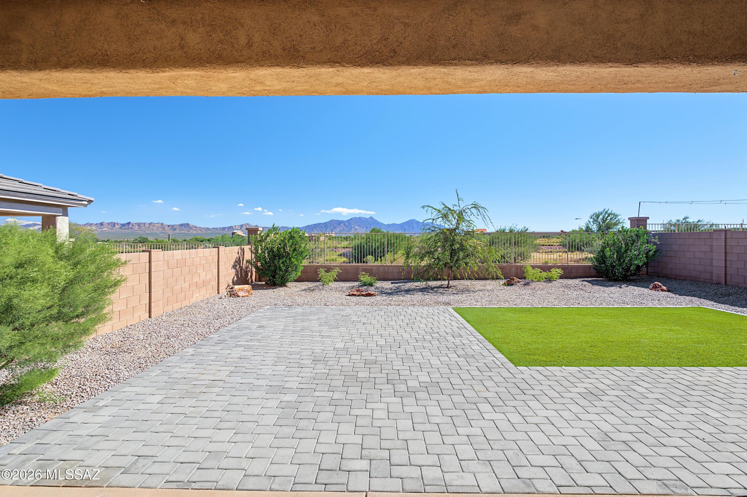 Entrada Del Rio - Residential