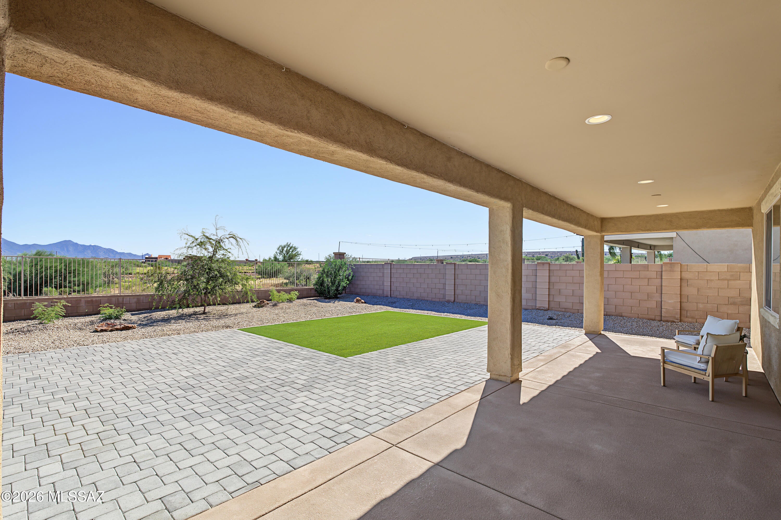 Entrada Del Rio - Residential
