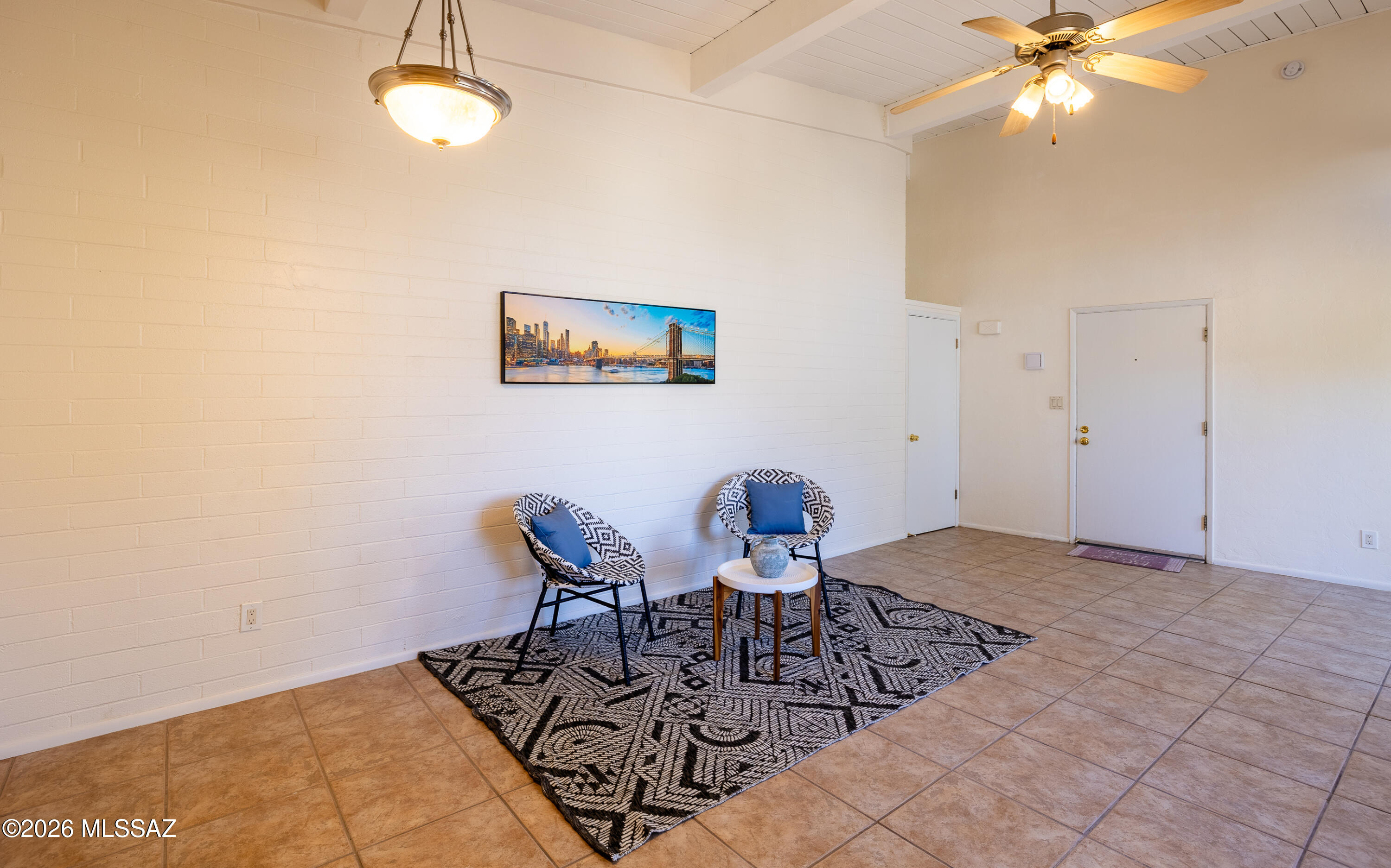 Royal Alvernon Condos. - Residential