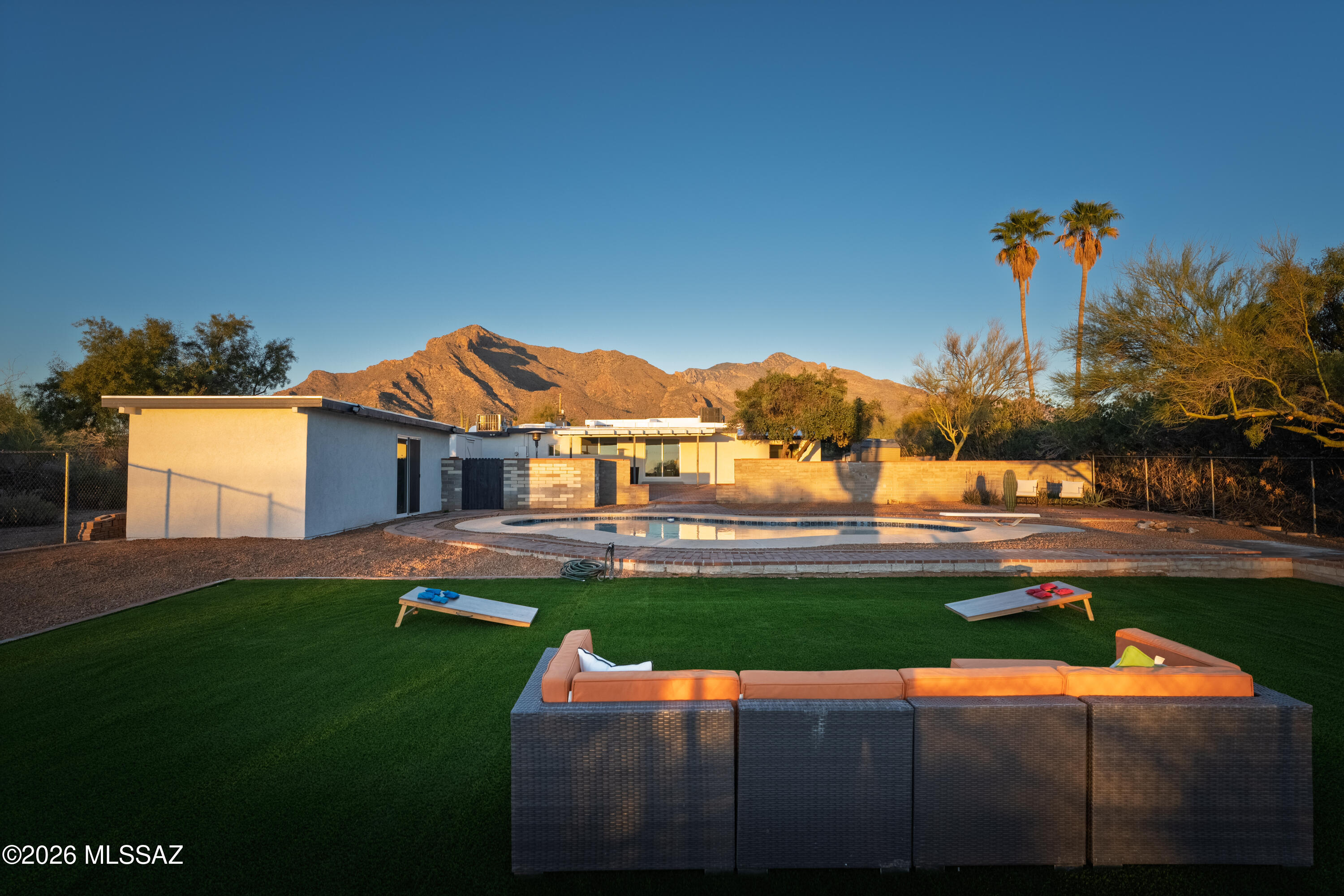 Suffolk Hills (1-44,1A&1B&BLKA&B) - Residential