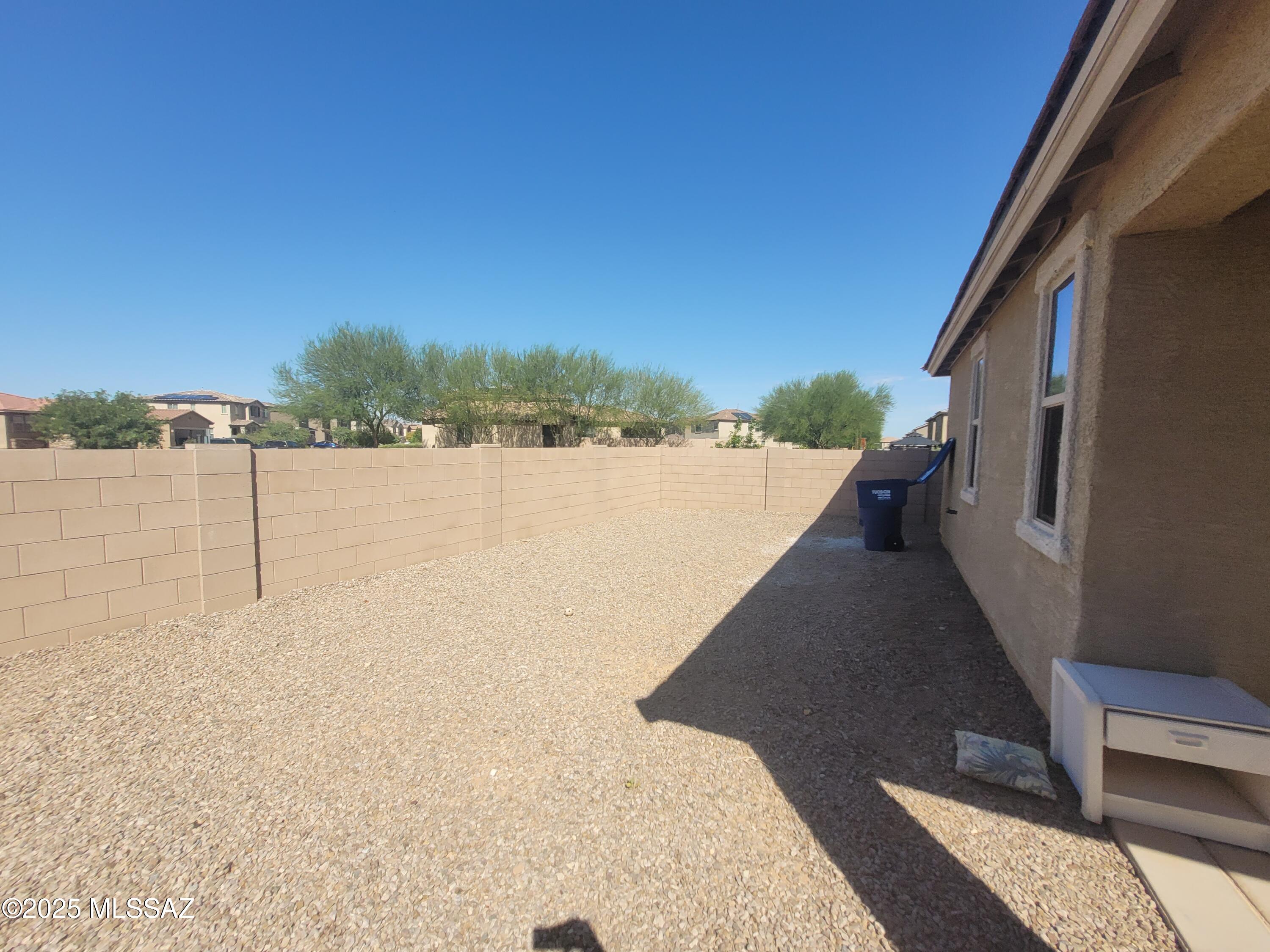Interstate 10 and Kolb Road - Residential Lease