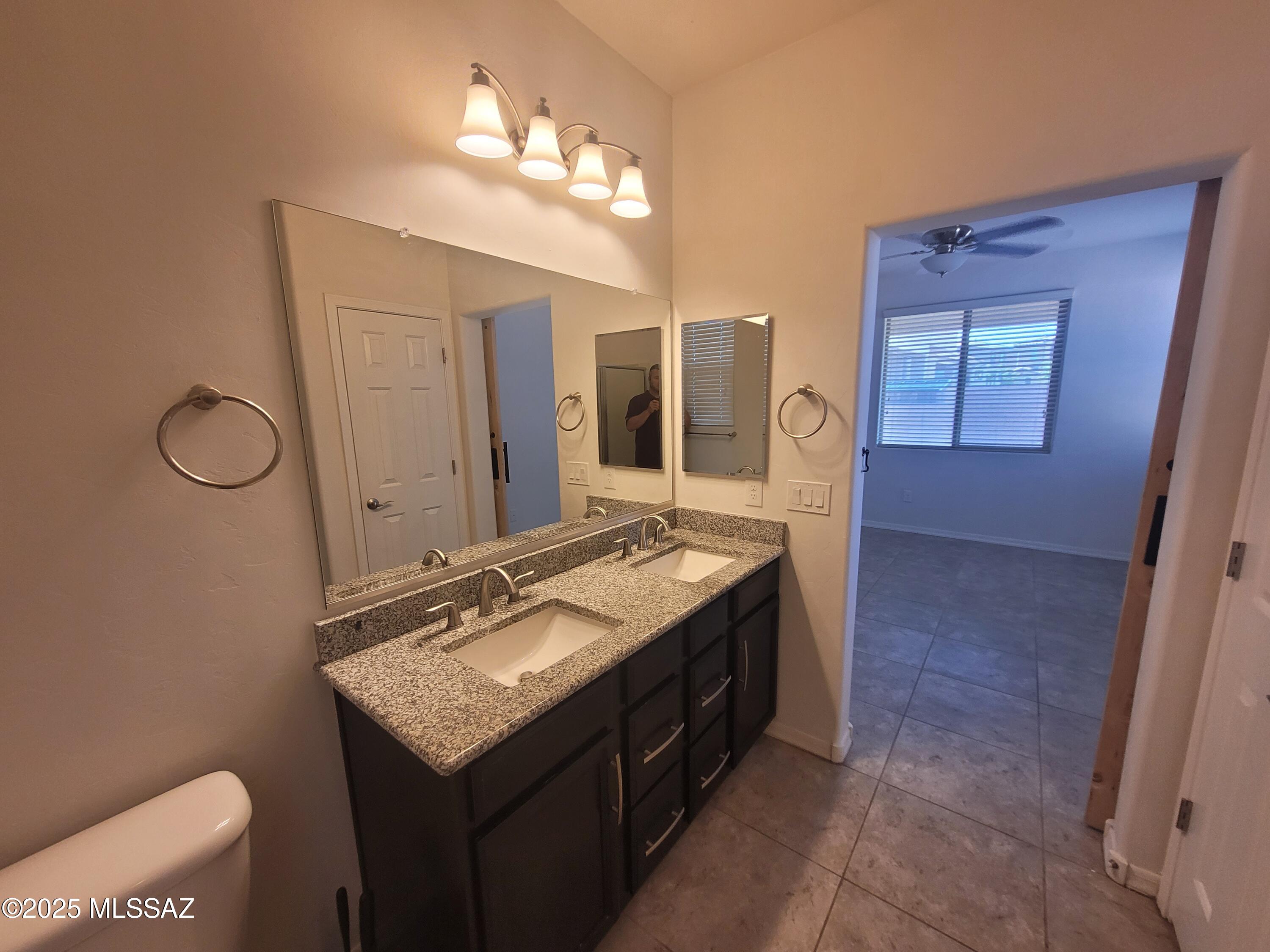 Interstate 10 and Kolb Road - Residential Lease