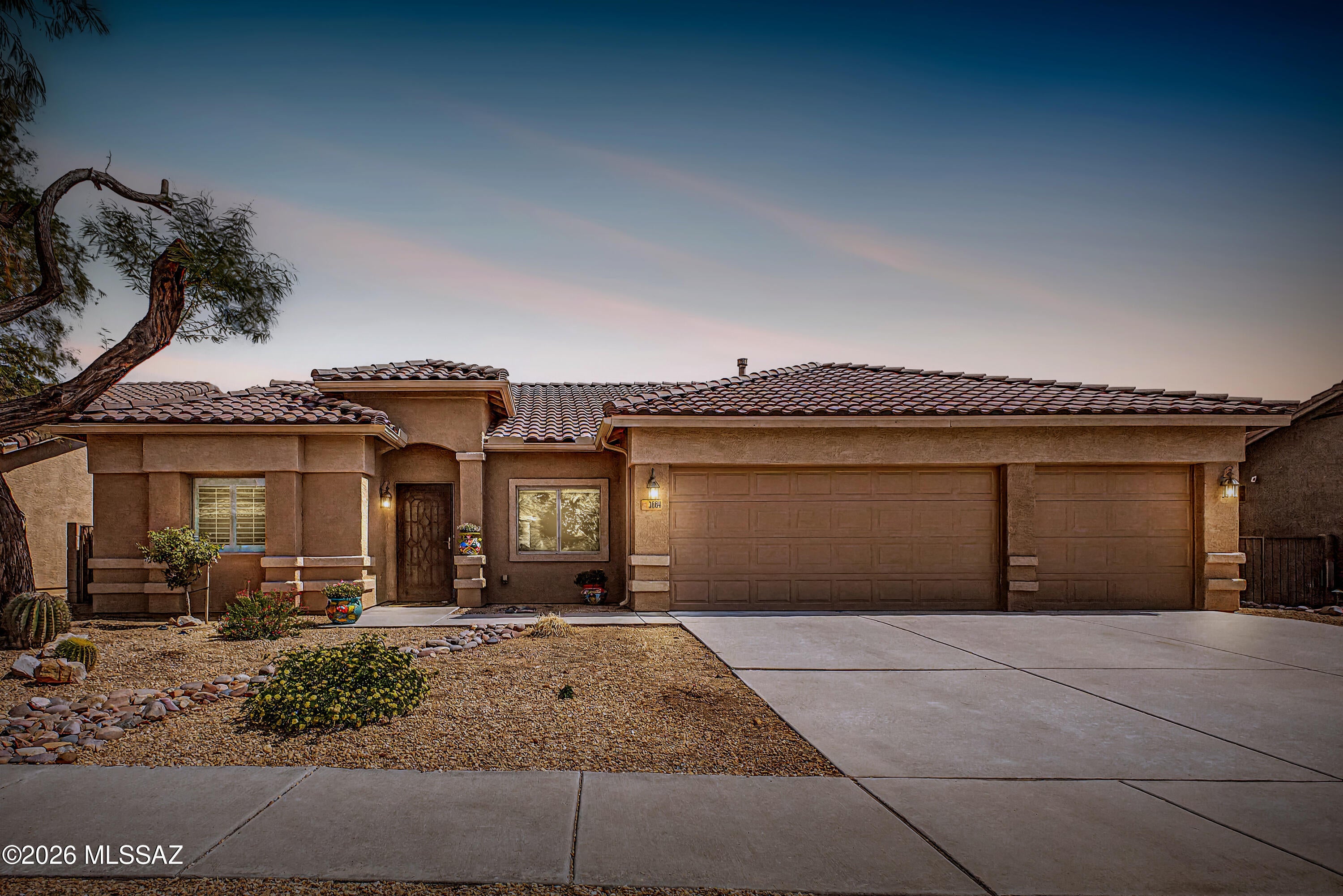 Black Horse (1-411) - Residential