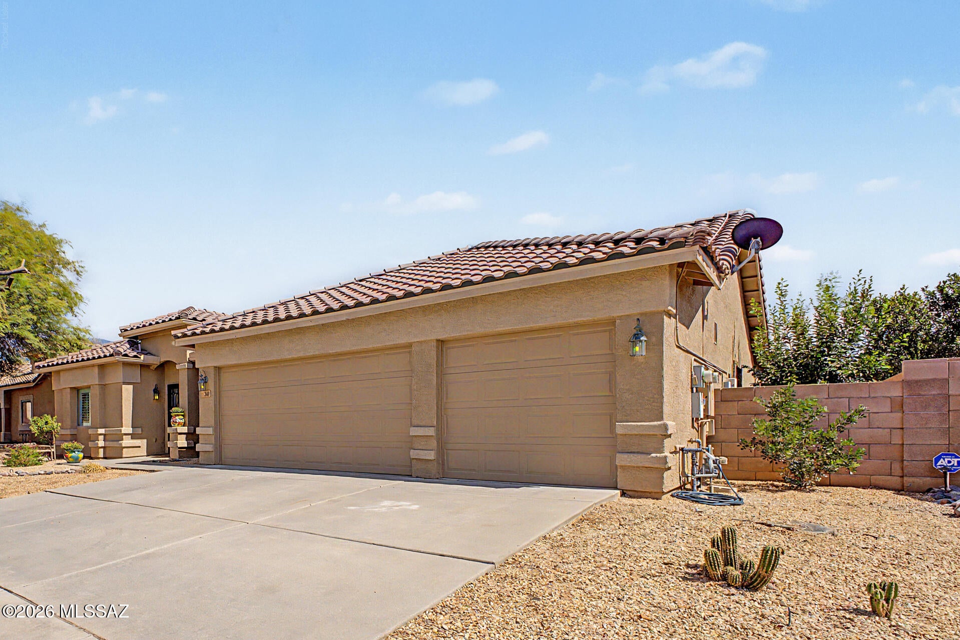Black Horse (1-411) - Residential