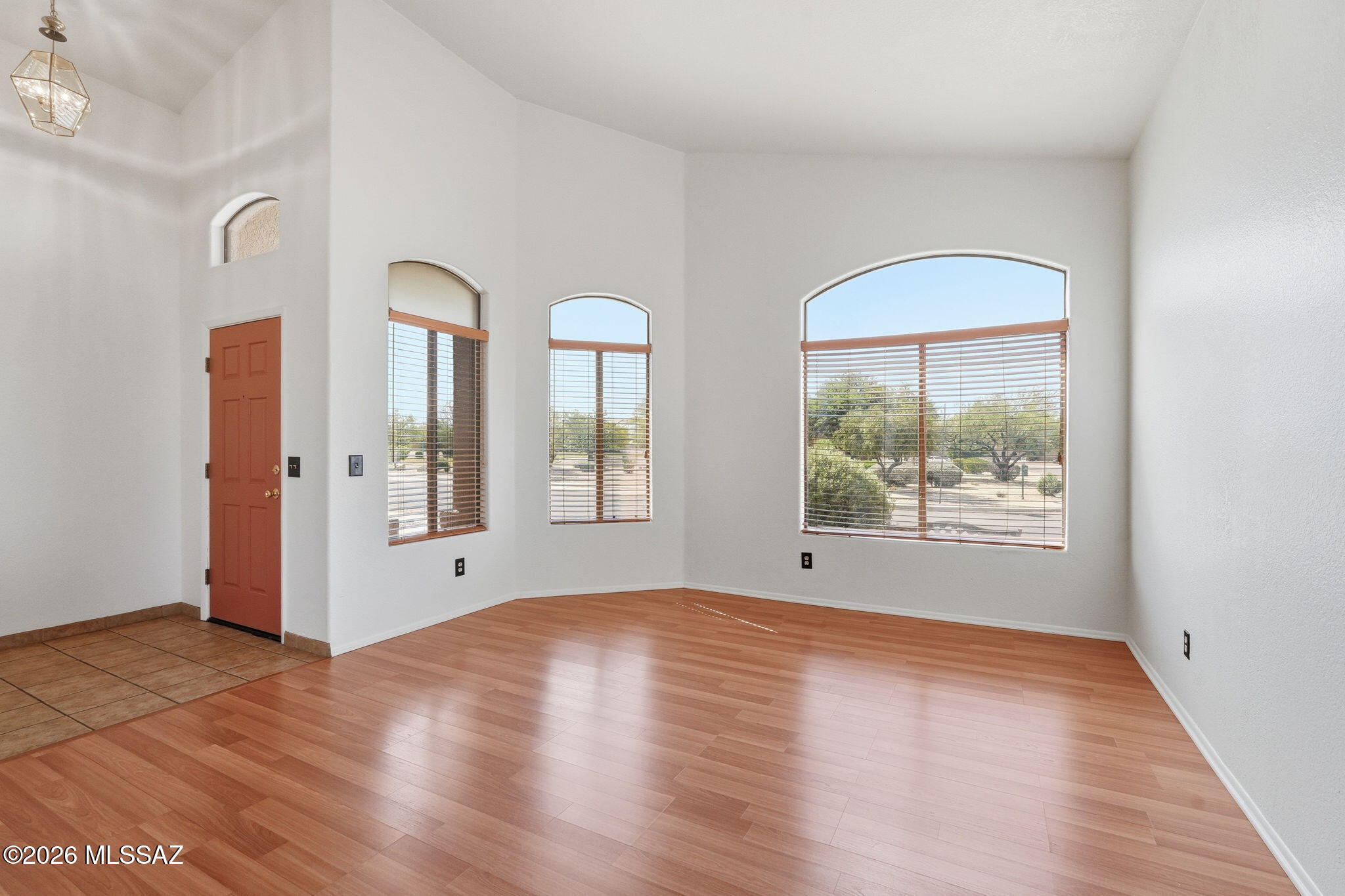Hacienda Del Oro (1-879) - Residential