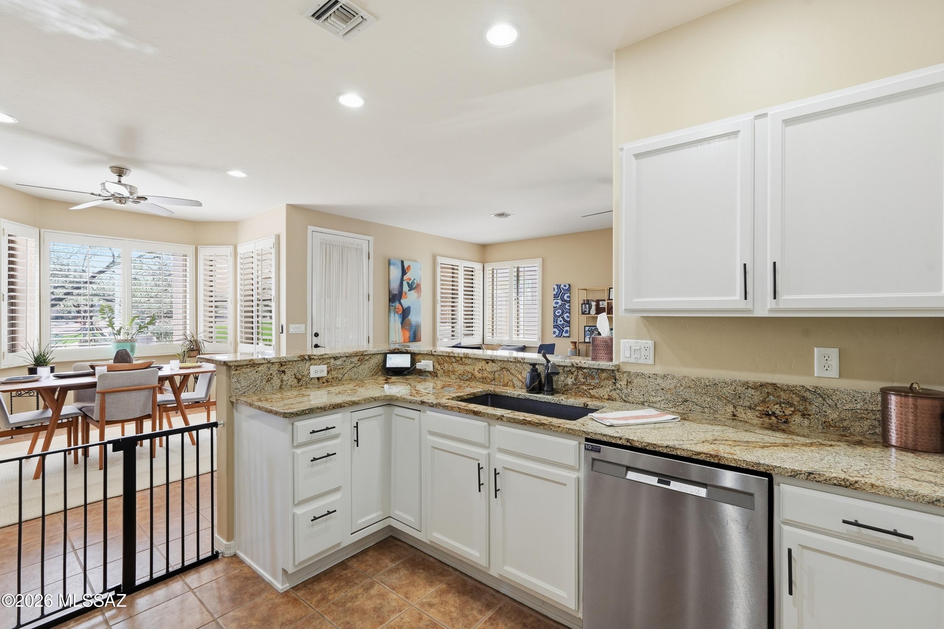 Las Campanas Village (1-111) - Residential