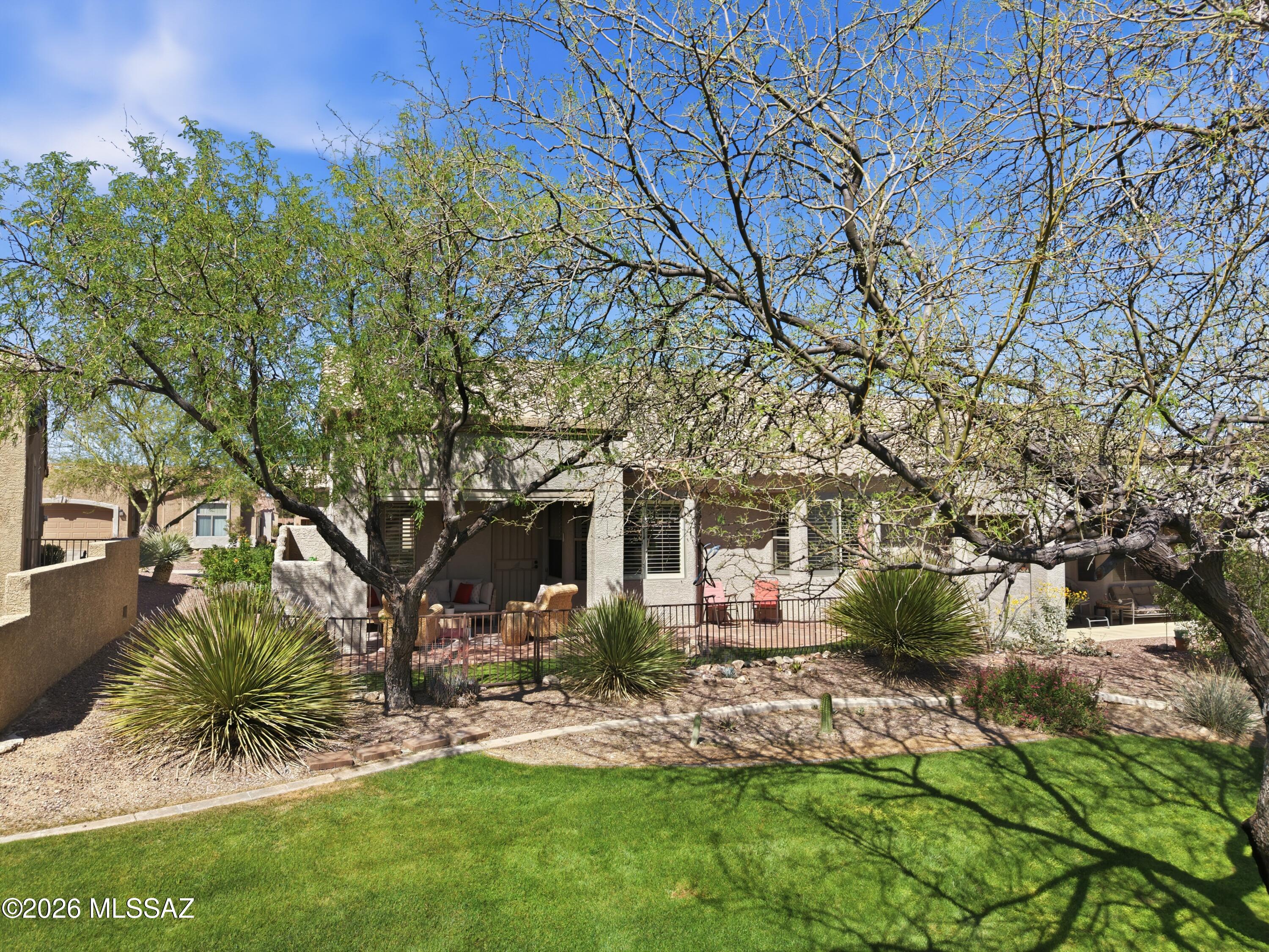 Las Campanas Village (1-111) - Residential