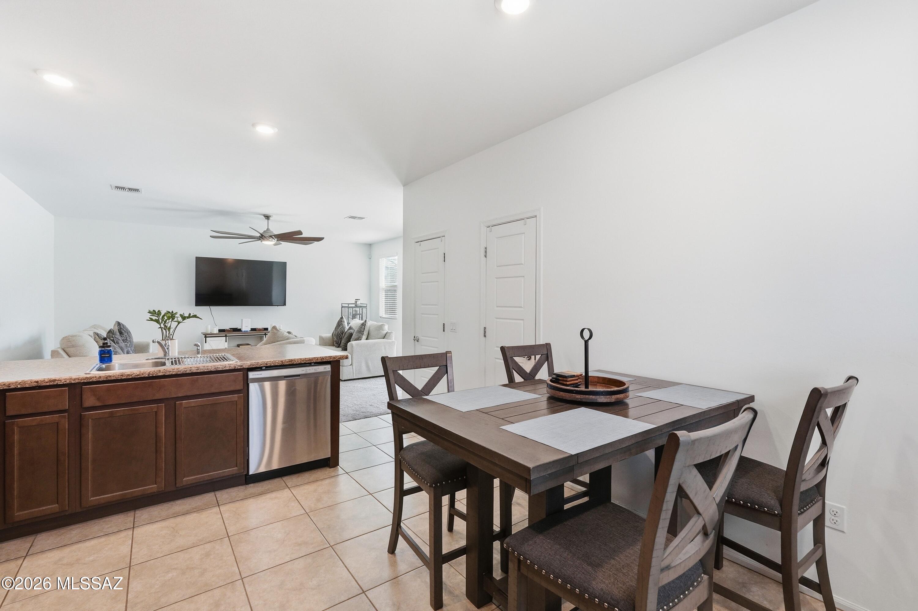 Valencia Crossing - Residential