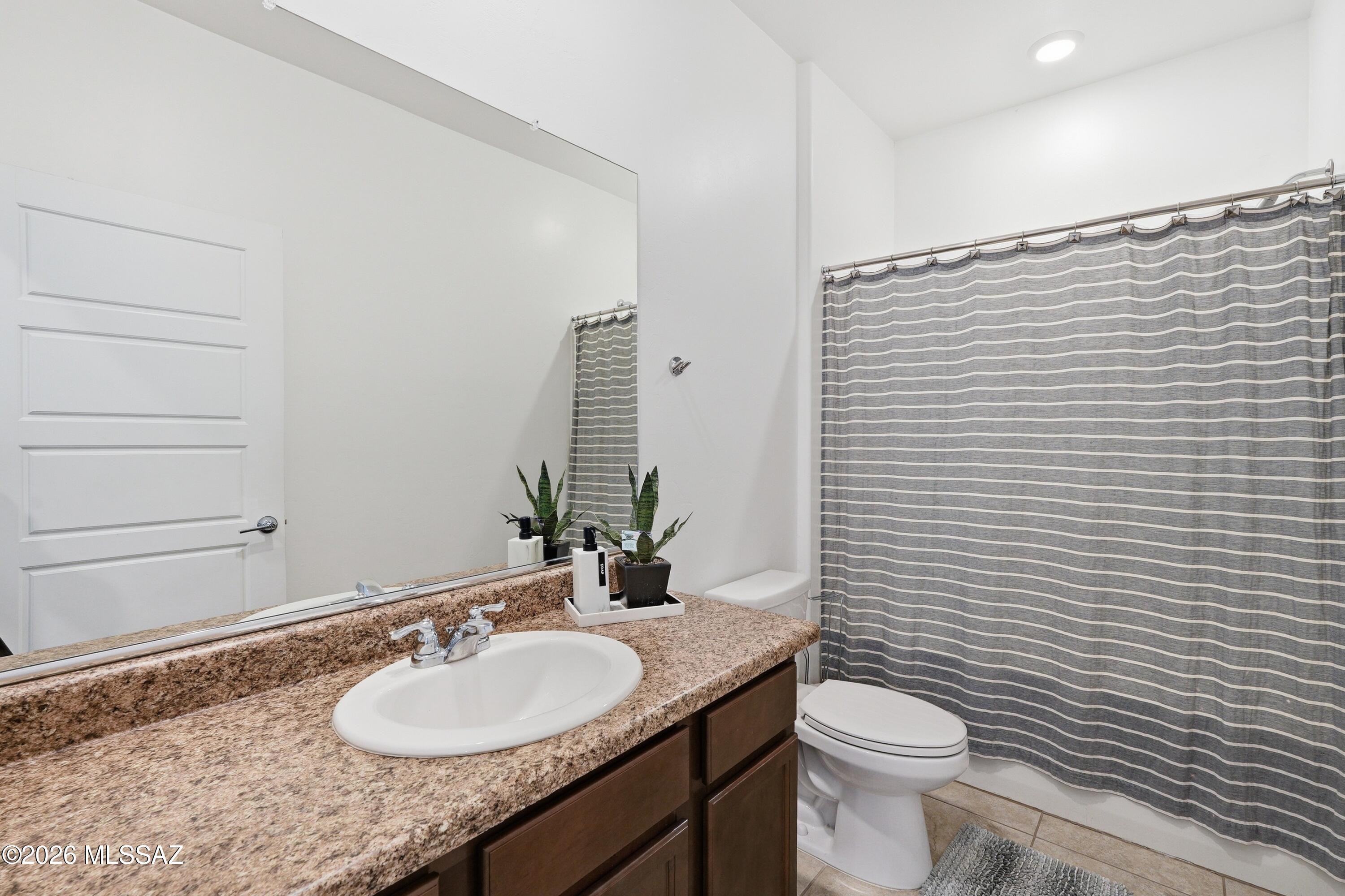 Valencia Crossing - Residential