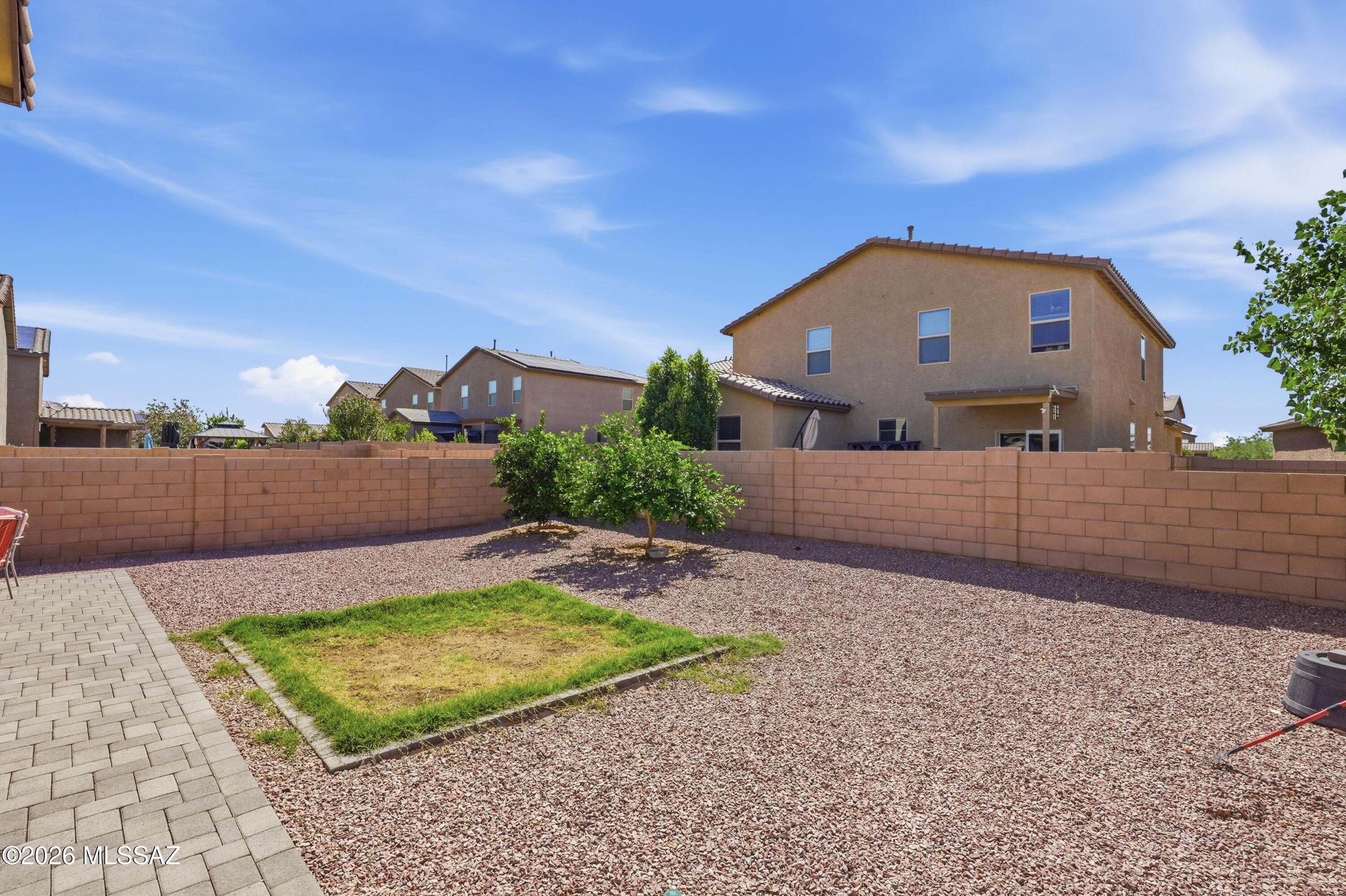 Valencia Crossing - Residential